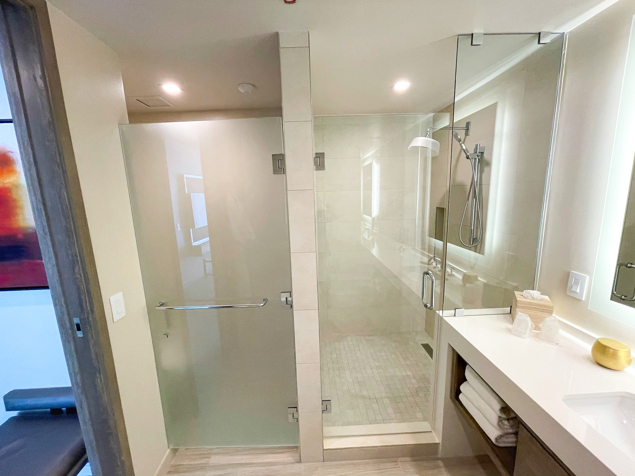 JW Marriott Bonnet Creek Orlando Executive Suite shower