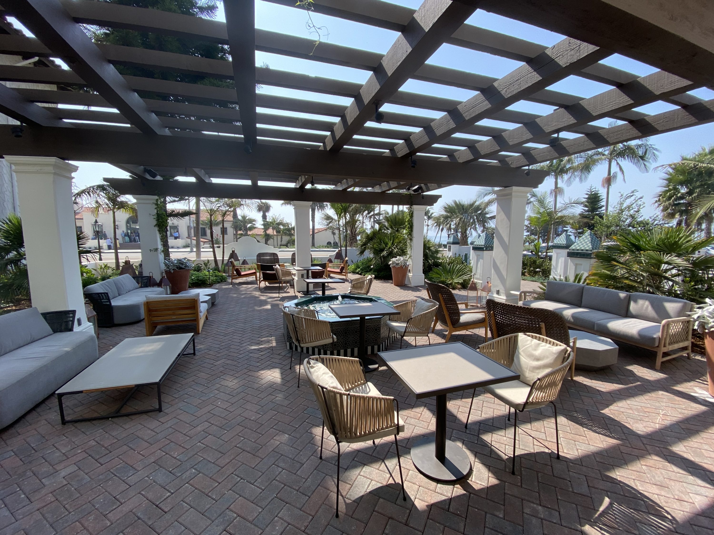 Mar Monte Hotel Courtyard with Tables