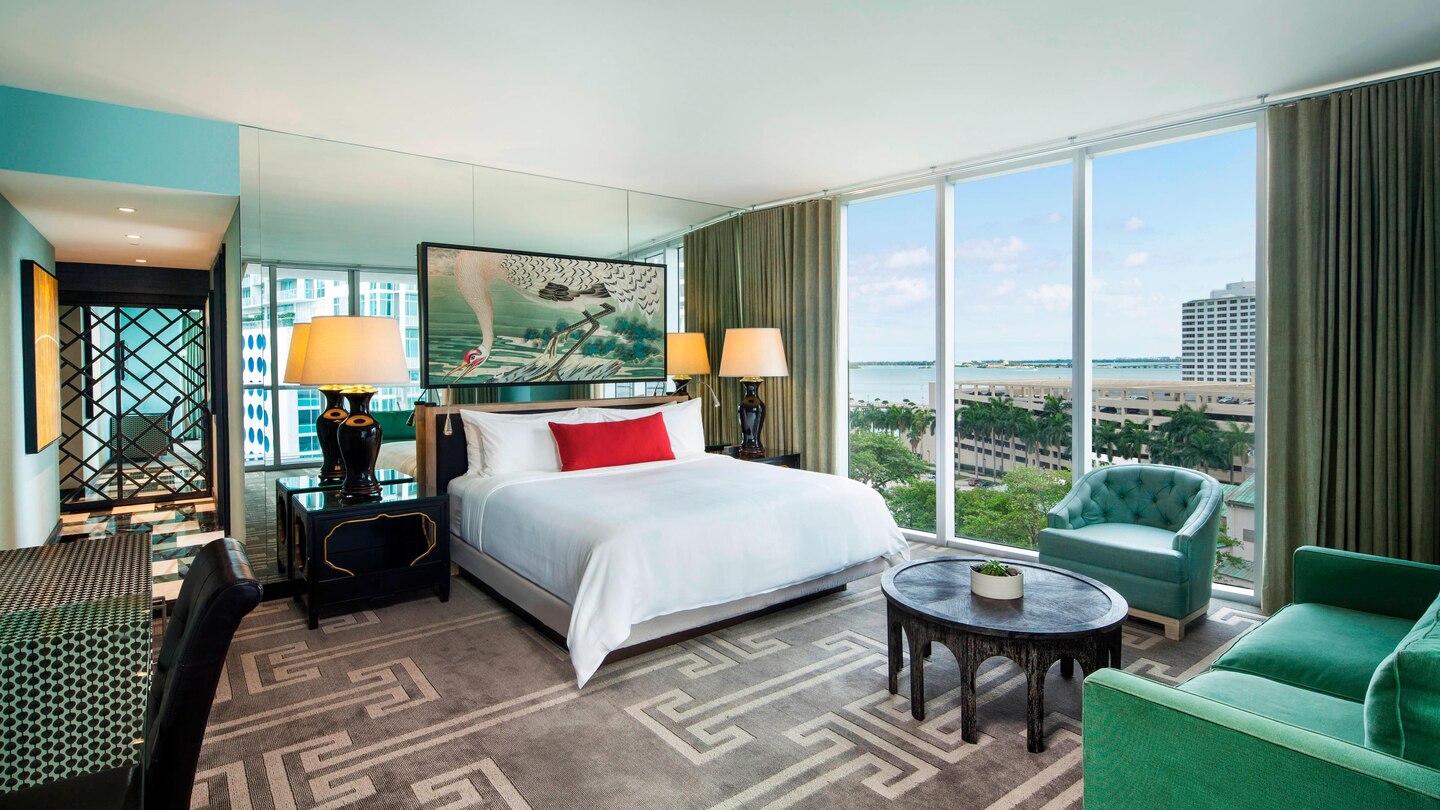 W Miami