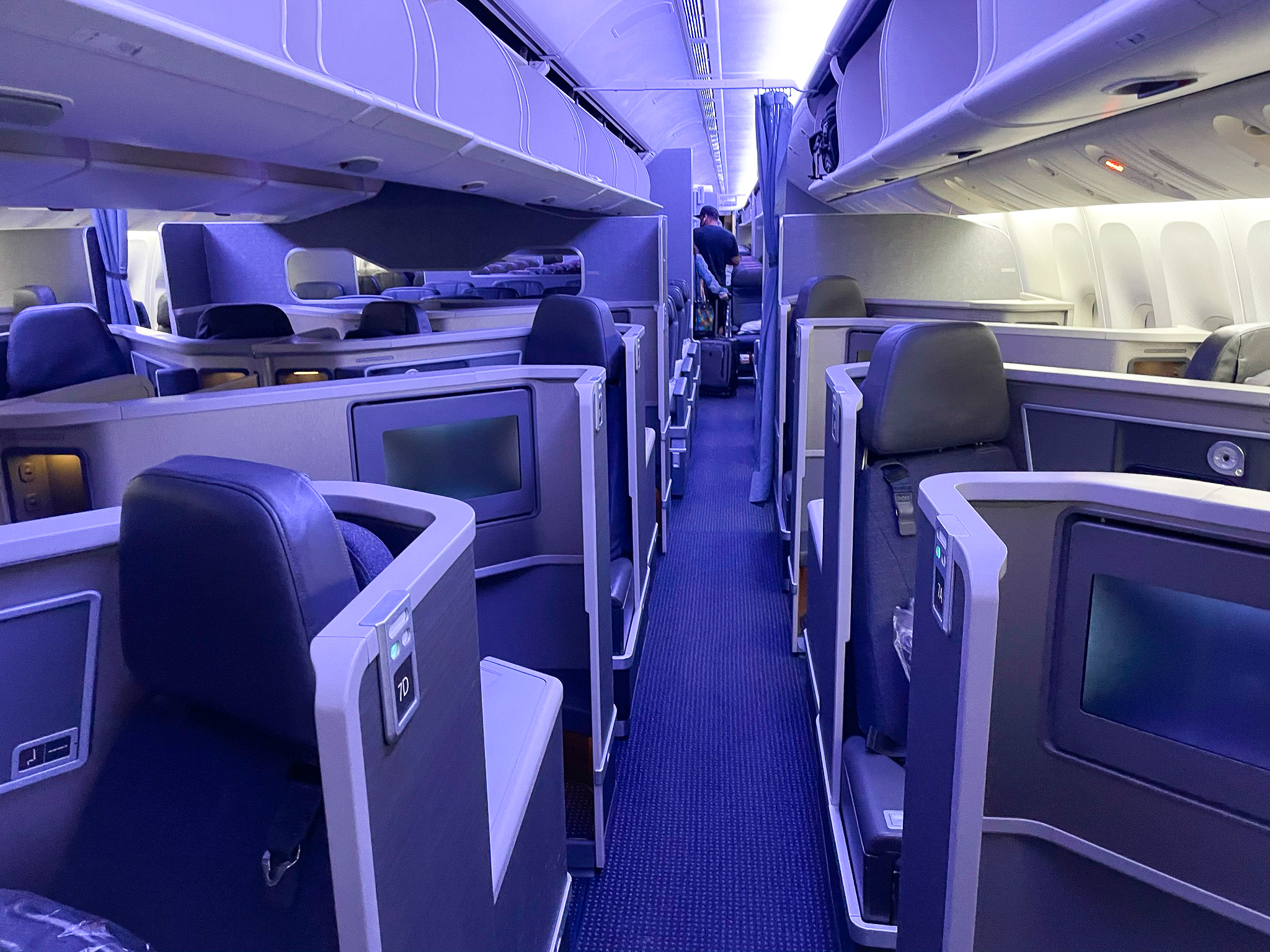 American Airlines 777-300 Business Class Cabin American Airlines 777 Flagship Business Class
