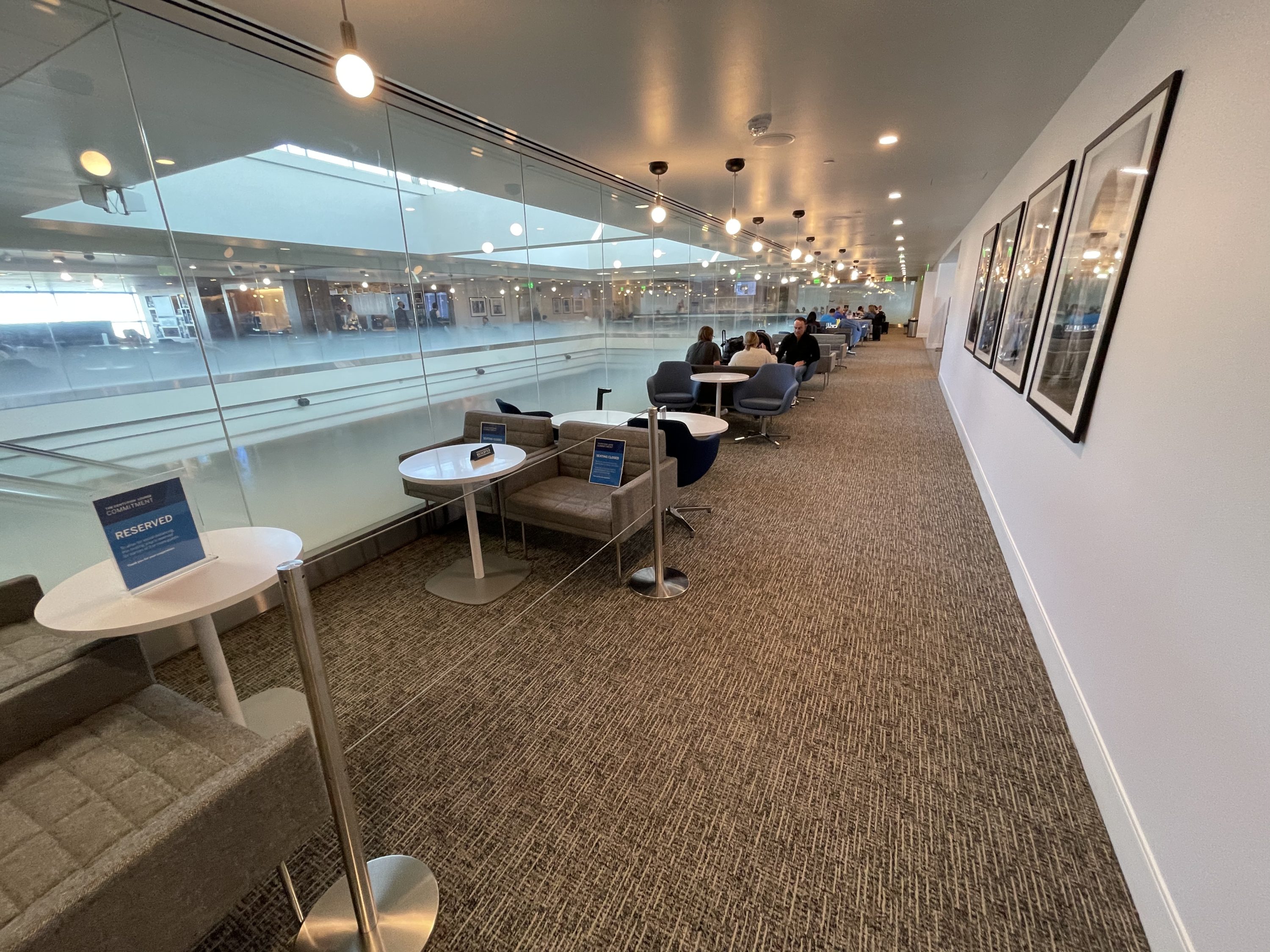 Centurion Lounge DEN Horsehoe Layout