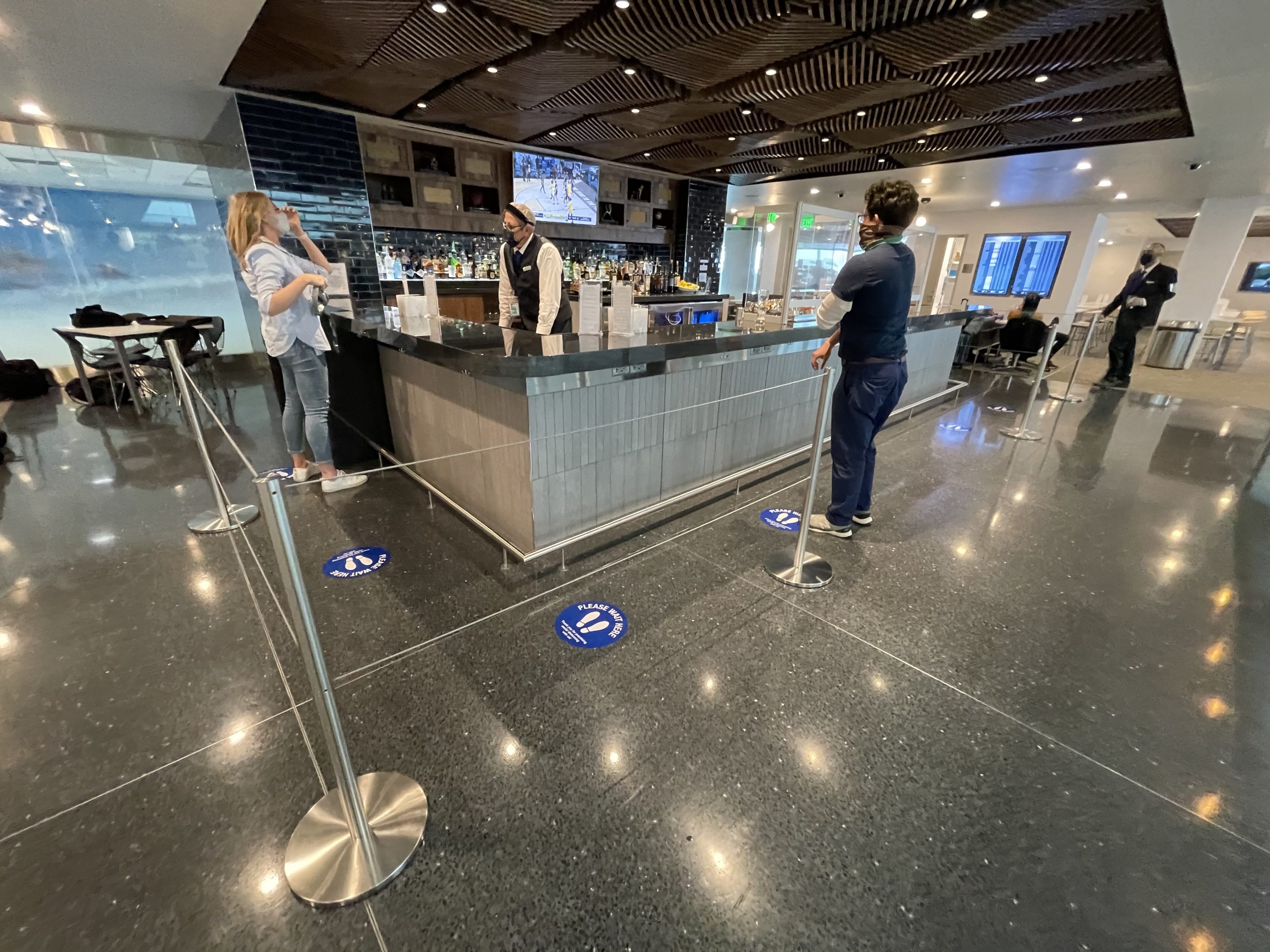 DEN Centurion Lounge Bar