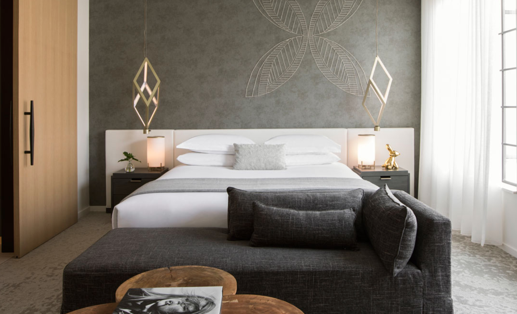 Guest Room at Kimpton La Peer