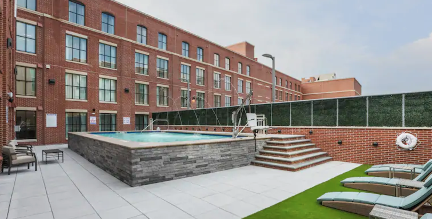 Pool at Homewood Suites Charleston Historic District