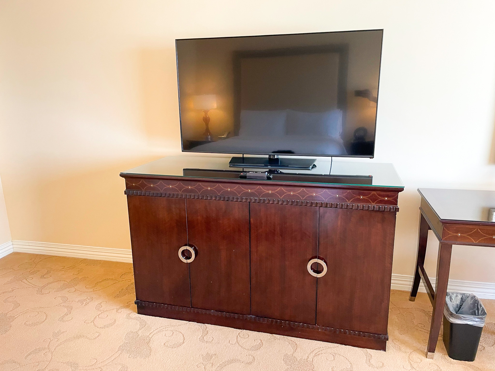 Waldorf Astoria Orlando TV