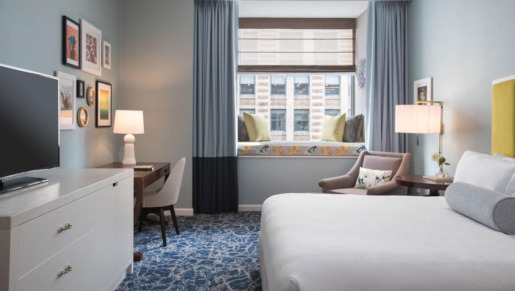 Kimpton Hotel Monaco Chicago King Bedroom
