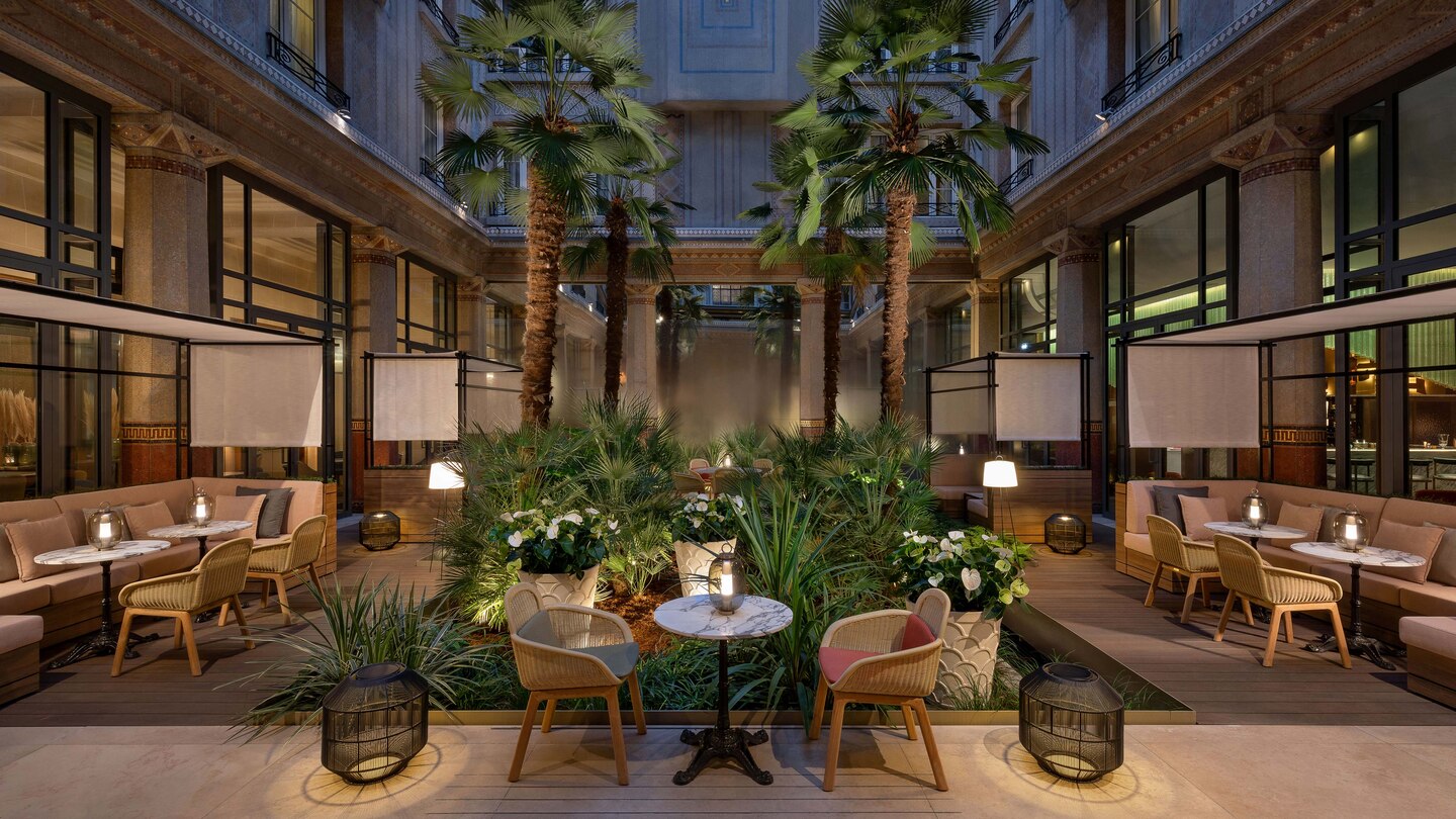 Prince de Galles, a Luxury Collection Hotel, Paris Prince de Galles, a Luxury Collection Hotel, Paris