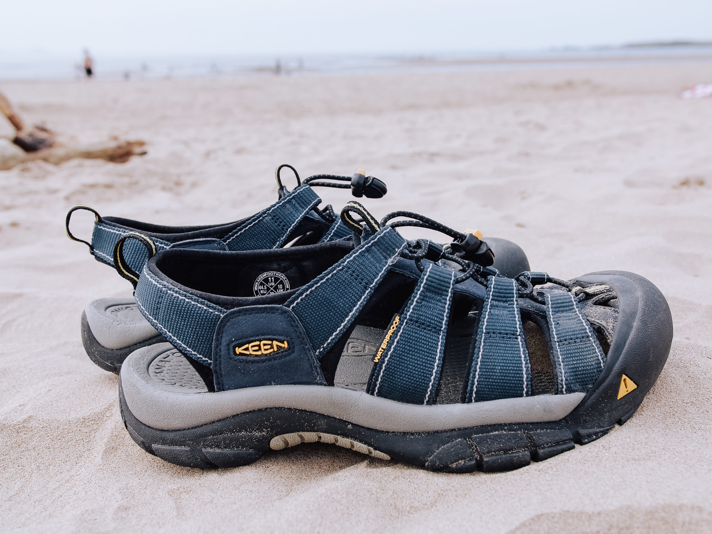 Travel sandals style