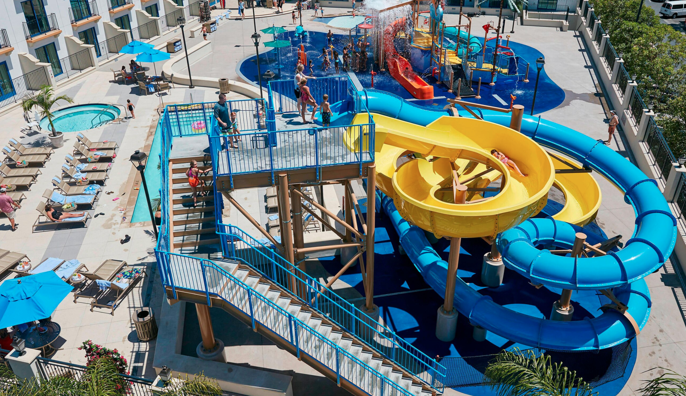 Courtyard Anaheim Theme Park Entrance waterpark