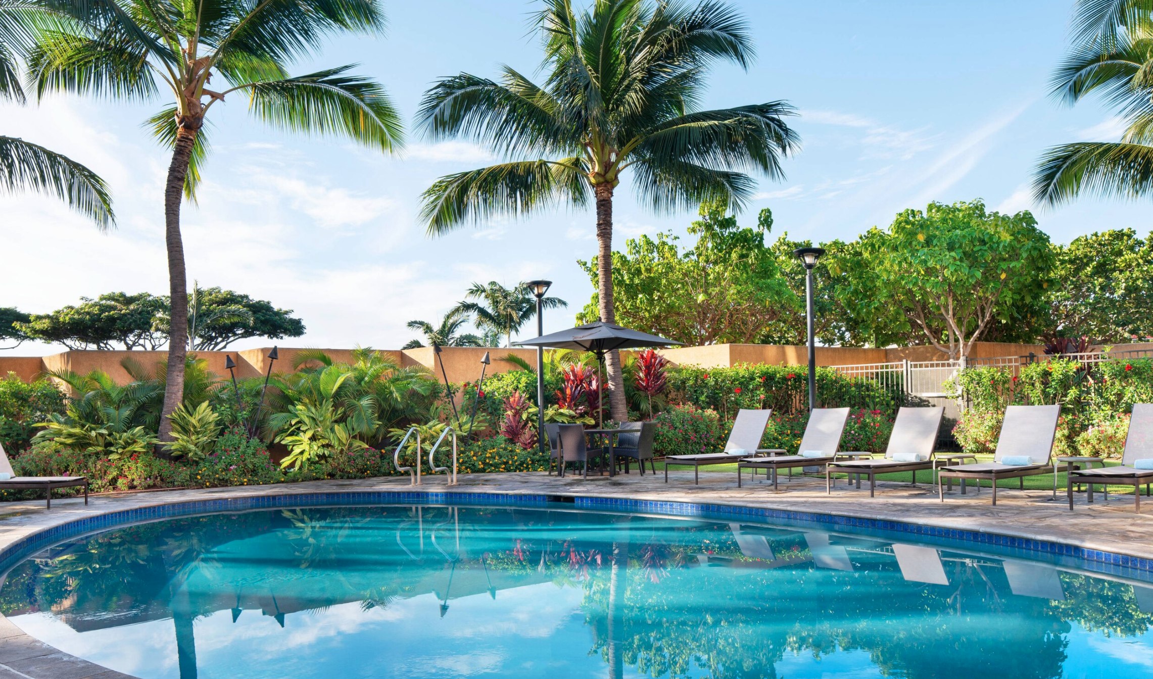 Courtyard Marriott Maui Kahului Airport pool