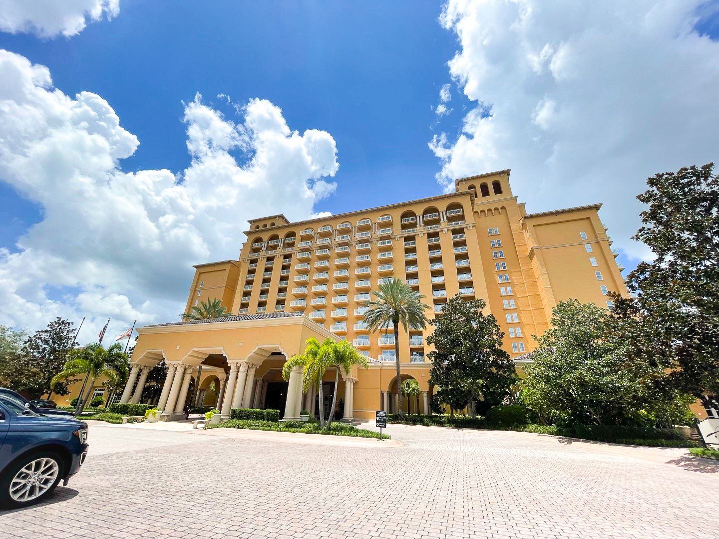 Ritz Carlton Orlando Grande Lakes Driveway entrance