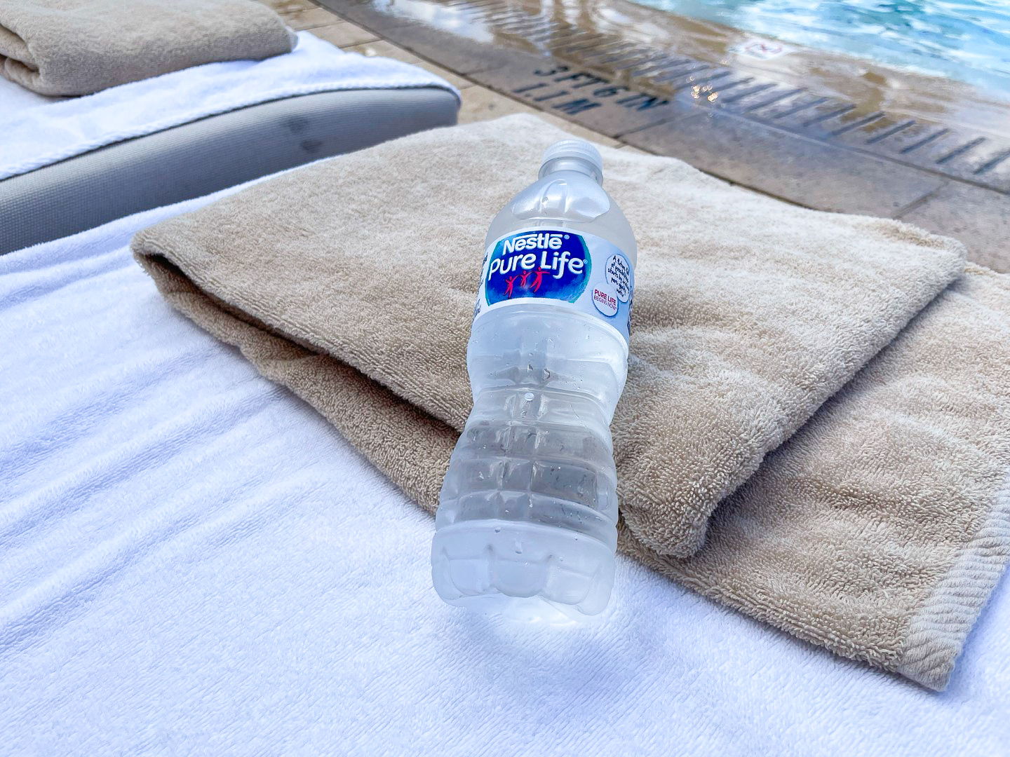 Ritz Carlton Orlando Grande Lakes Poolside Water