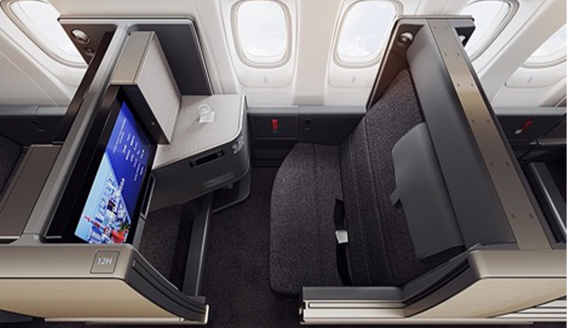ANA’s New 777-300ER Business Class “The Room” ANA's New 777-300ER Business Class "The Room"