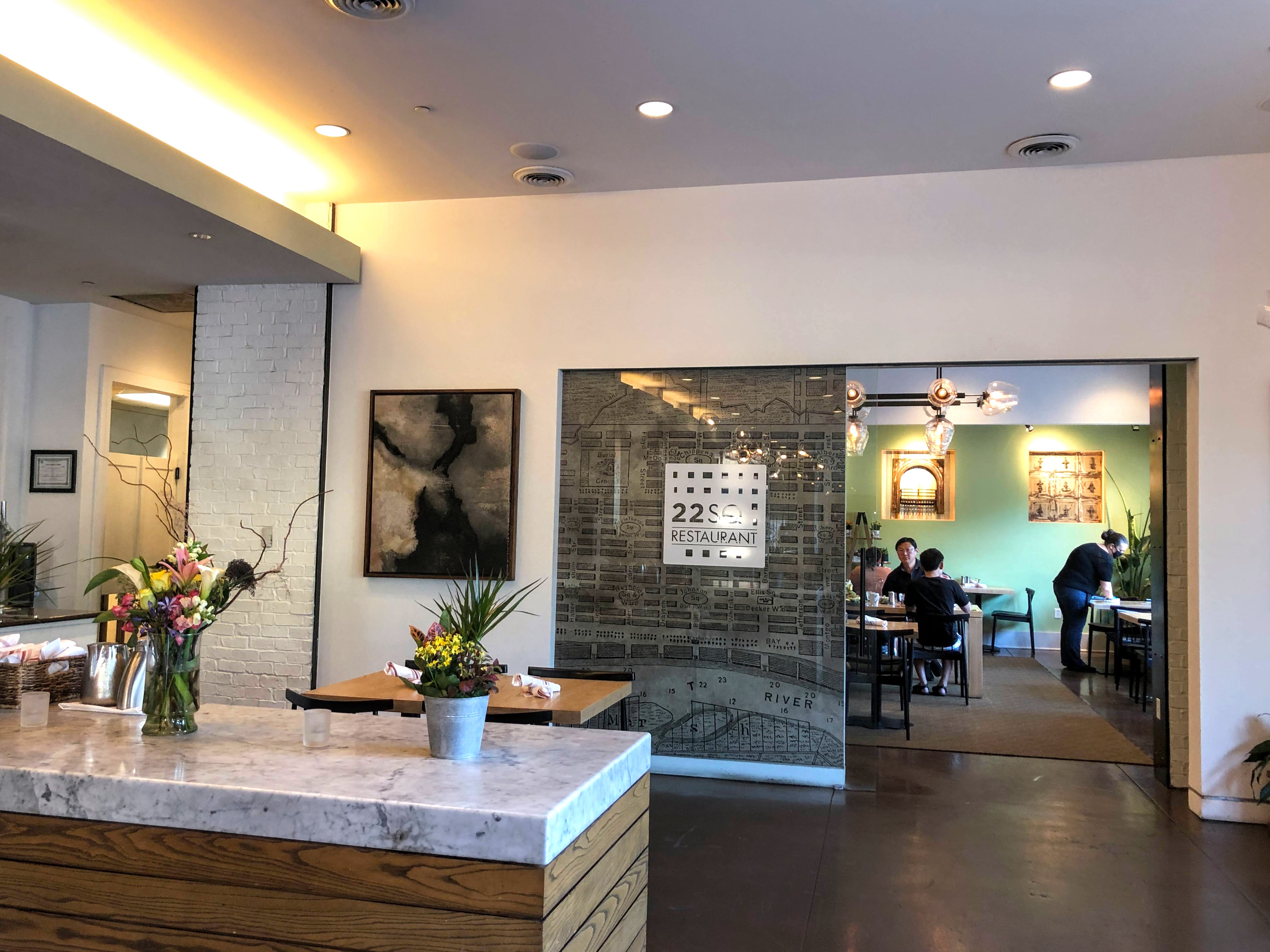 22 Square Restaurant at Andaz Savannah