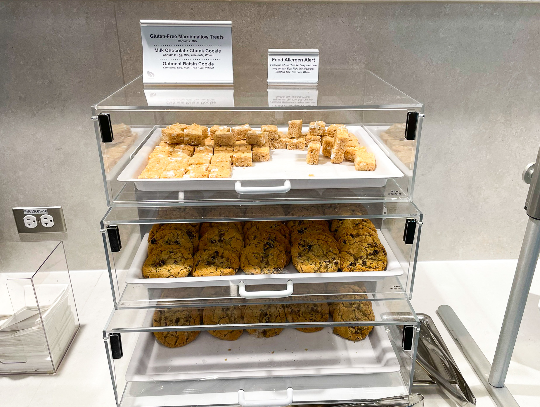 Admirals Club Miami International Airport Cookies and Dessert