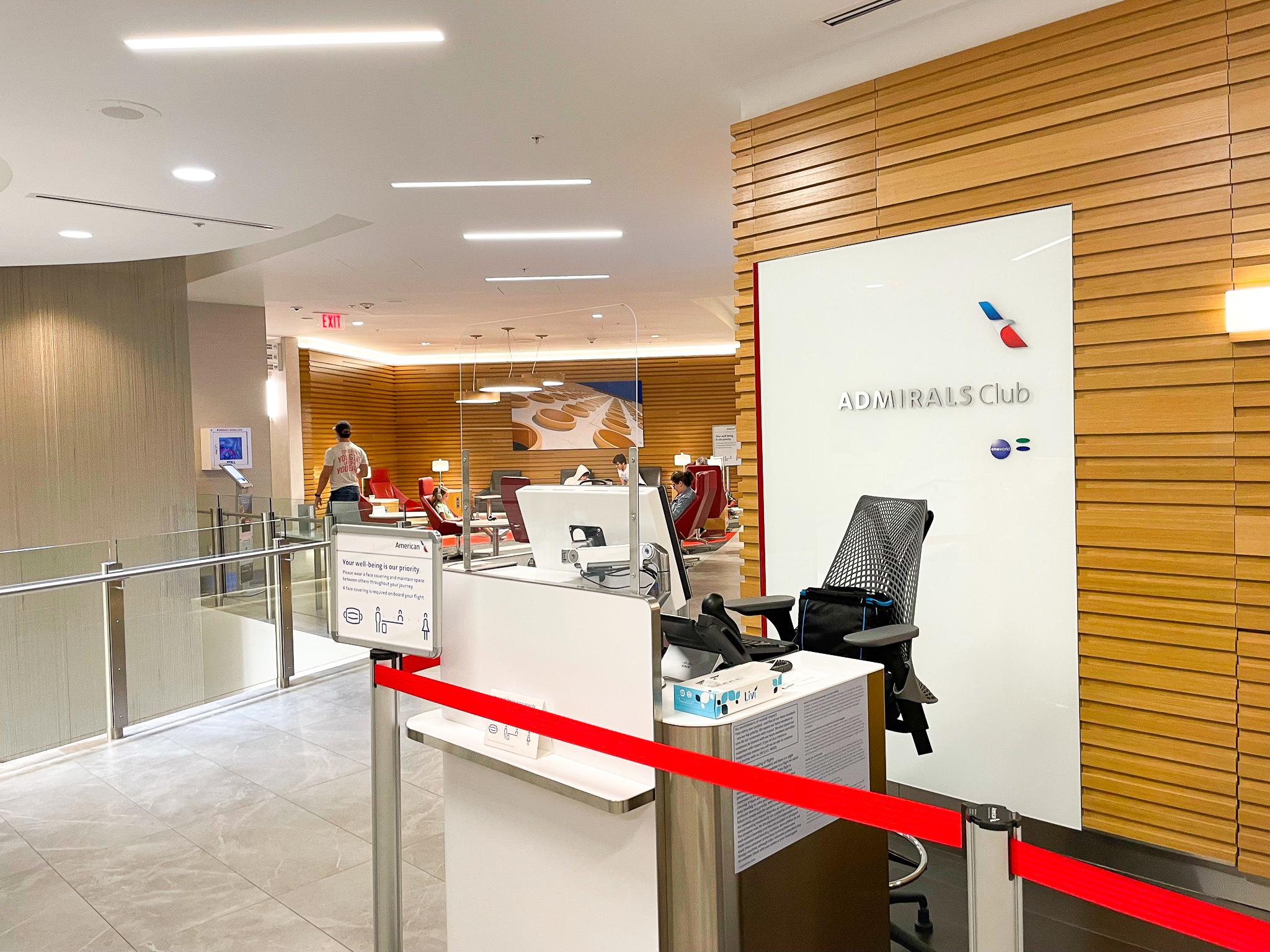 Admirals Club Miami International Airport Desk