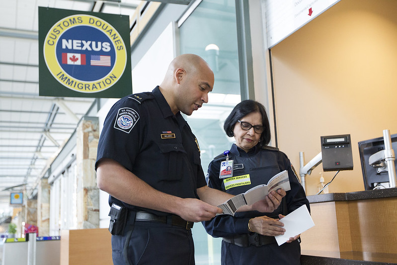 NEXUS U.S. Canada agents NEXUS U.S. Canada agents