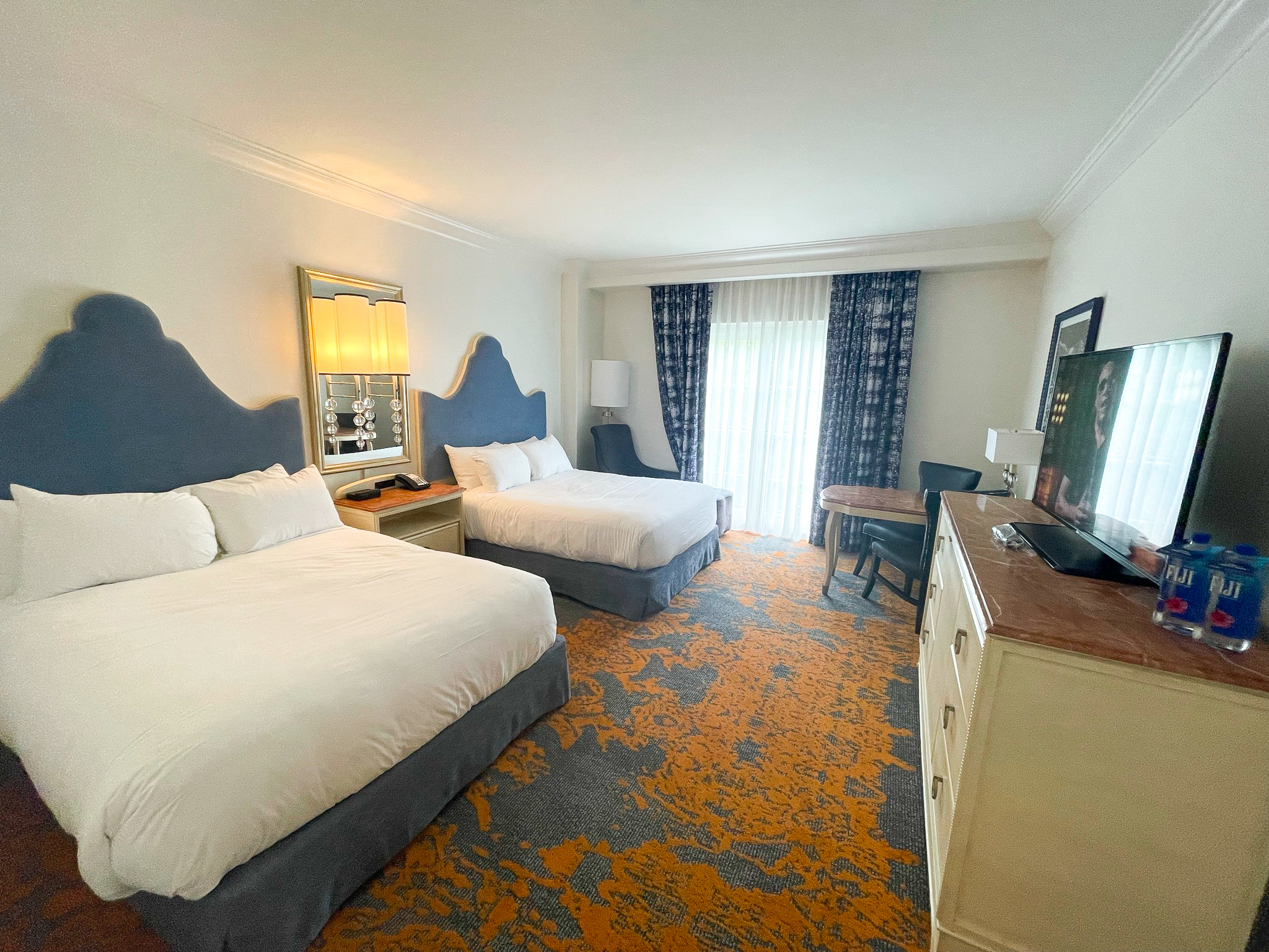 Loews Portofino Bay Orlando bedroom