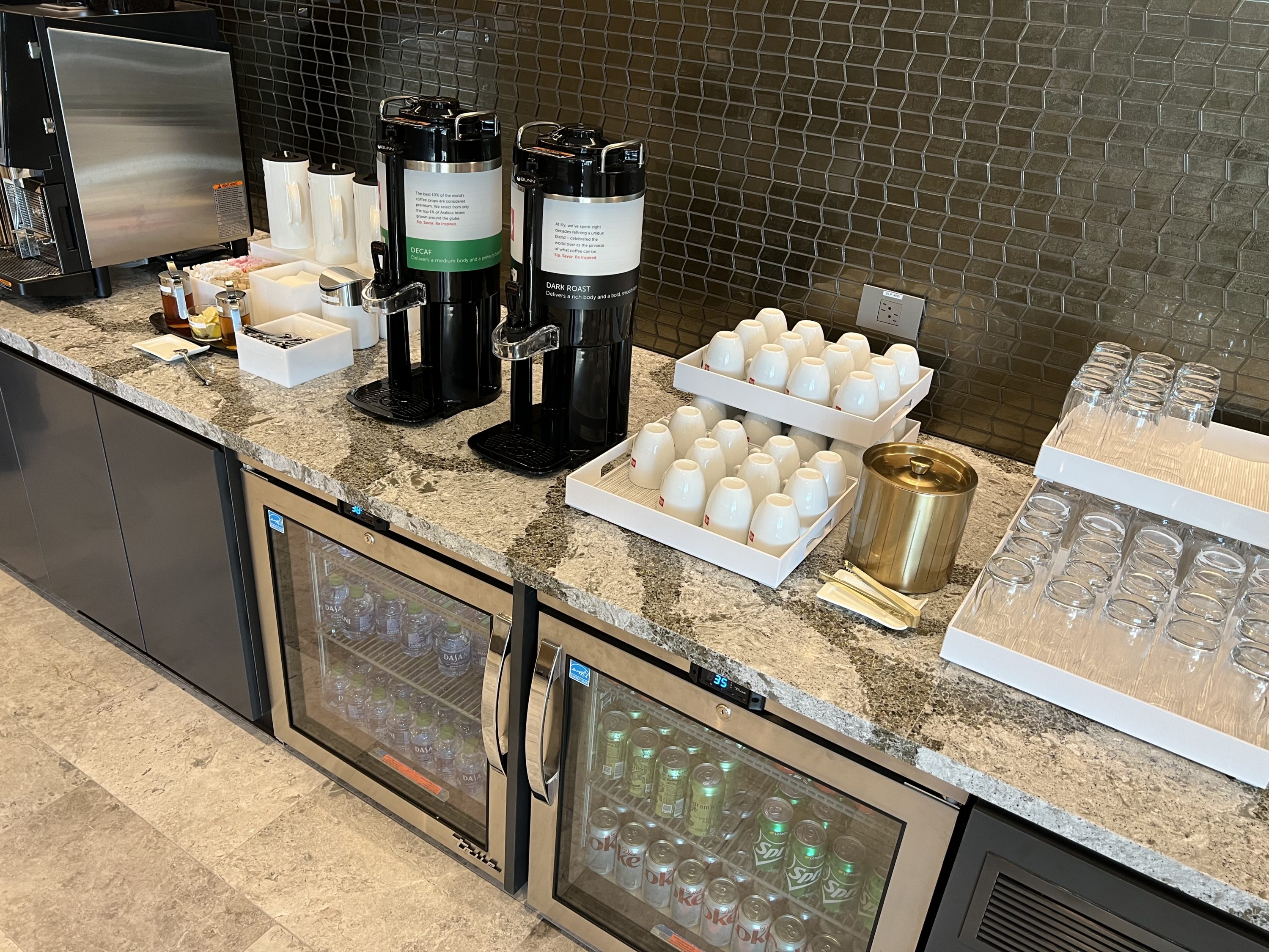 IAD Polaris Beverage Station
