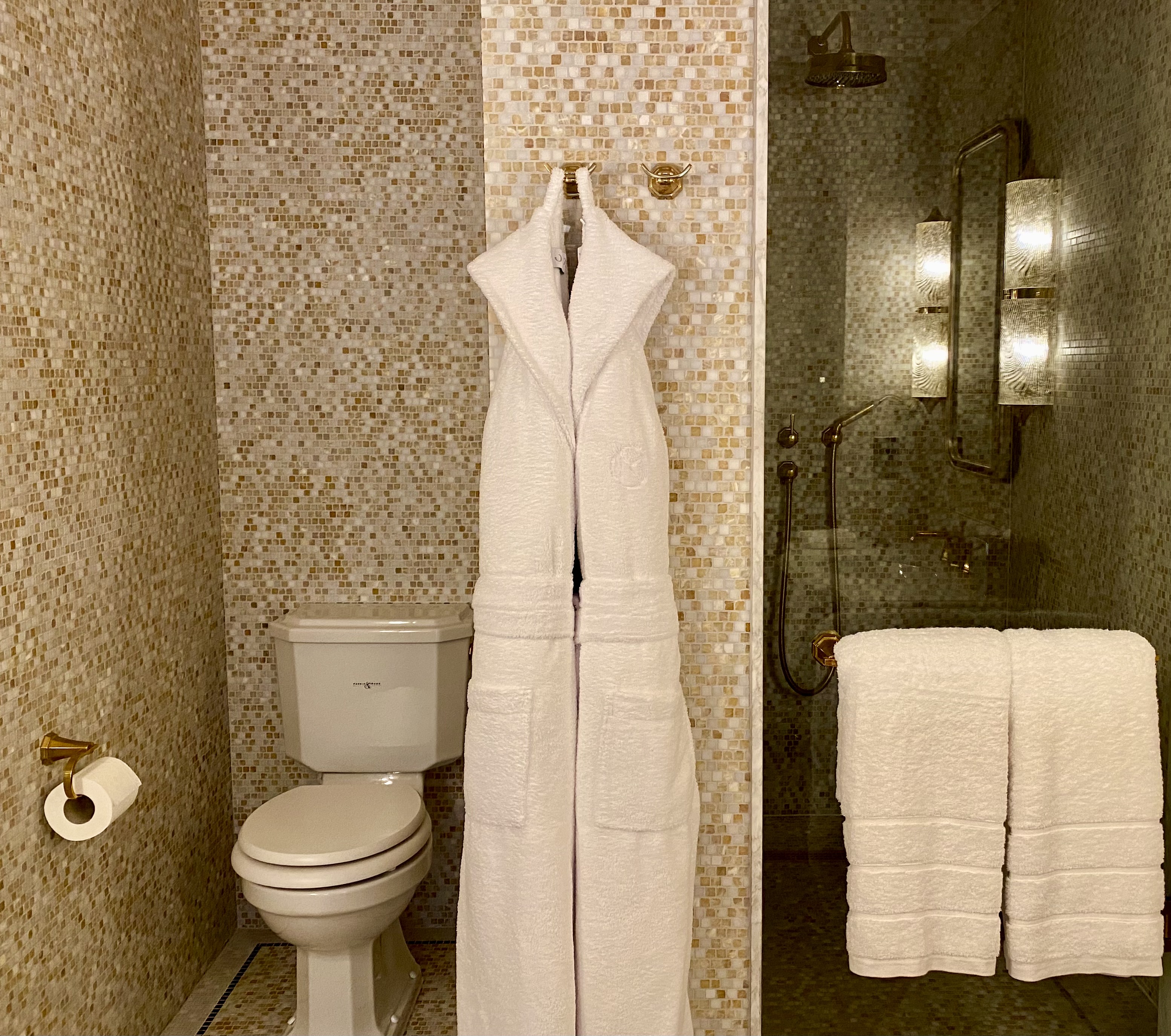 The NoMad London Grande Room bathroom