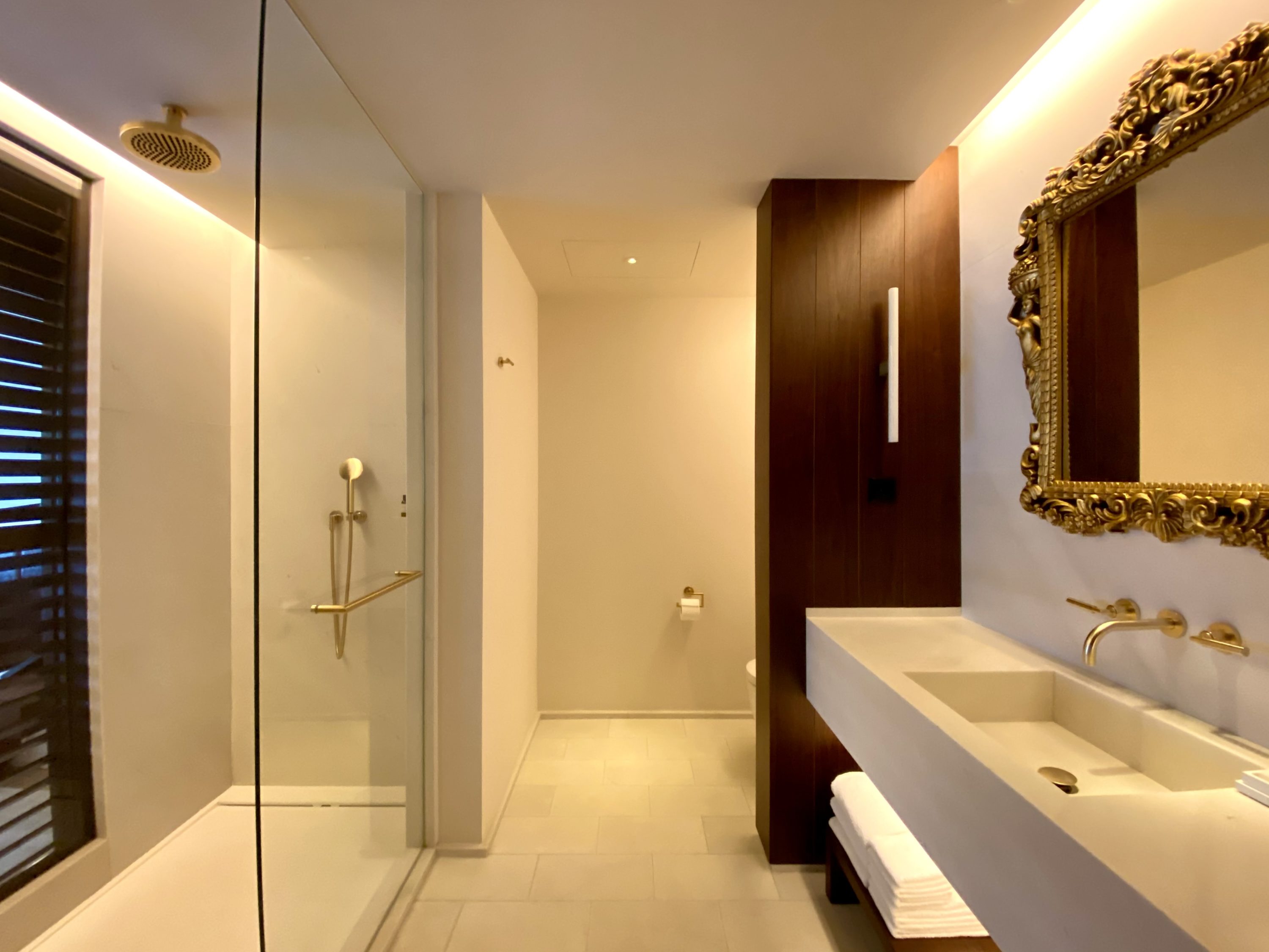The Barcelona EDITION Deluxe Room bathroom