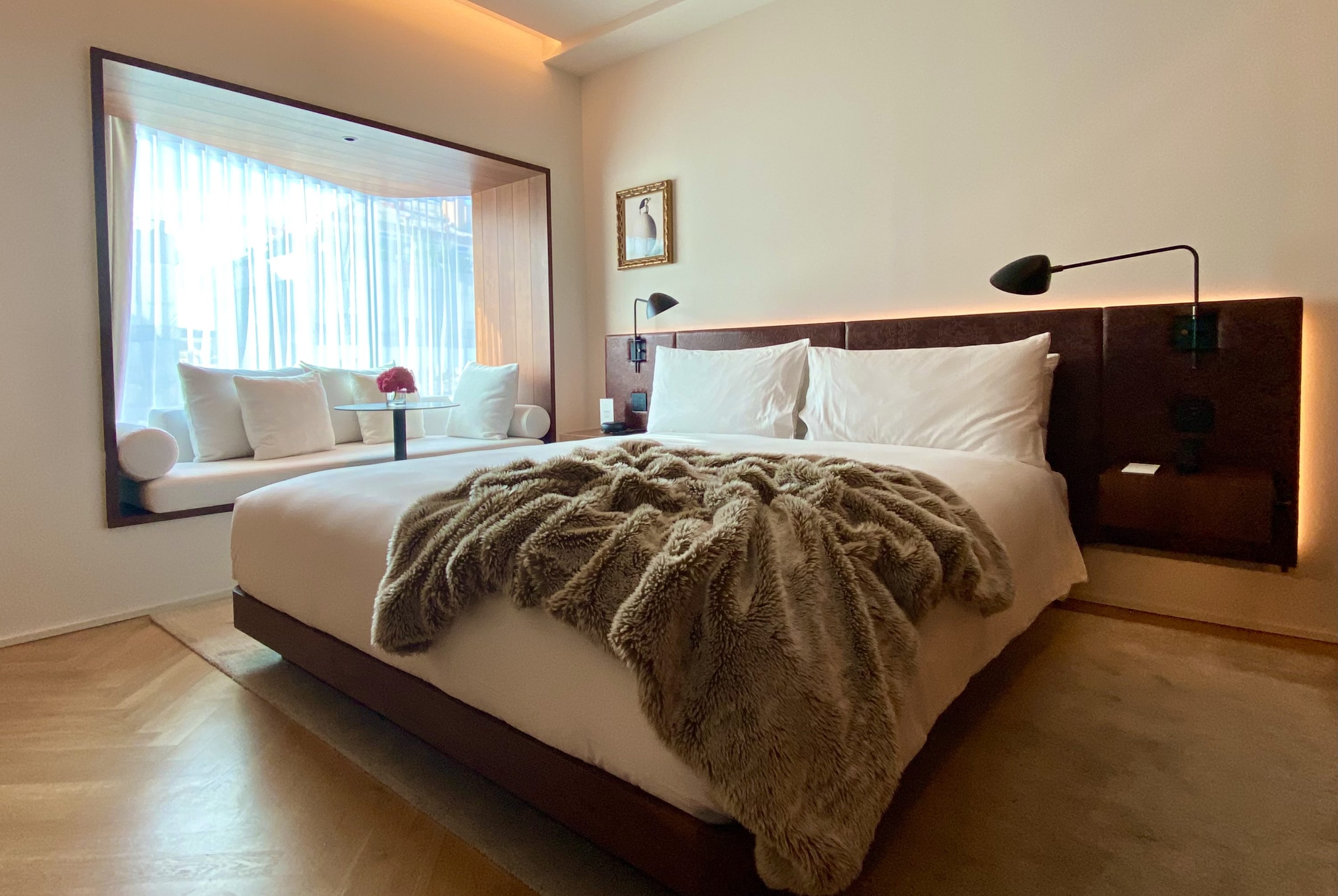 The Barcelona EDITION Deluxe Room 805