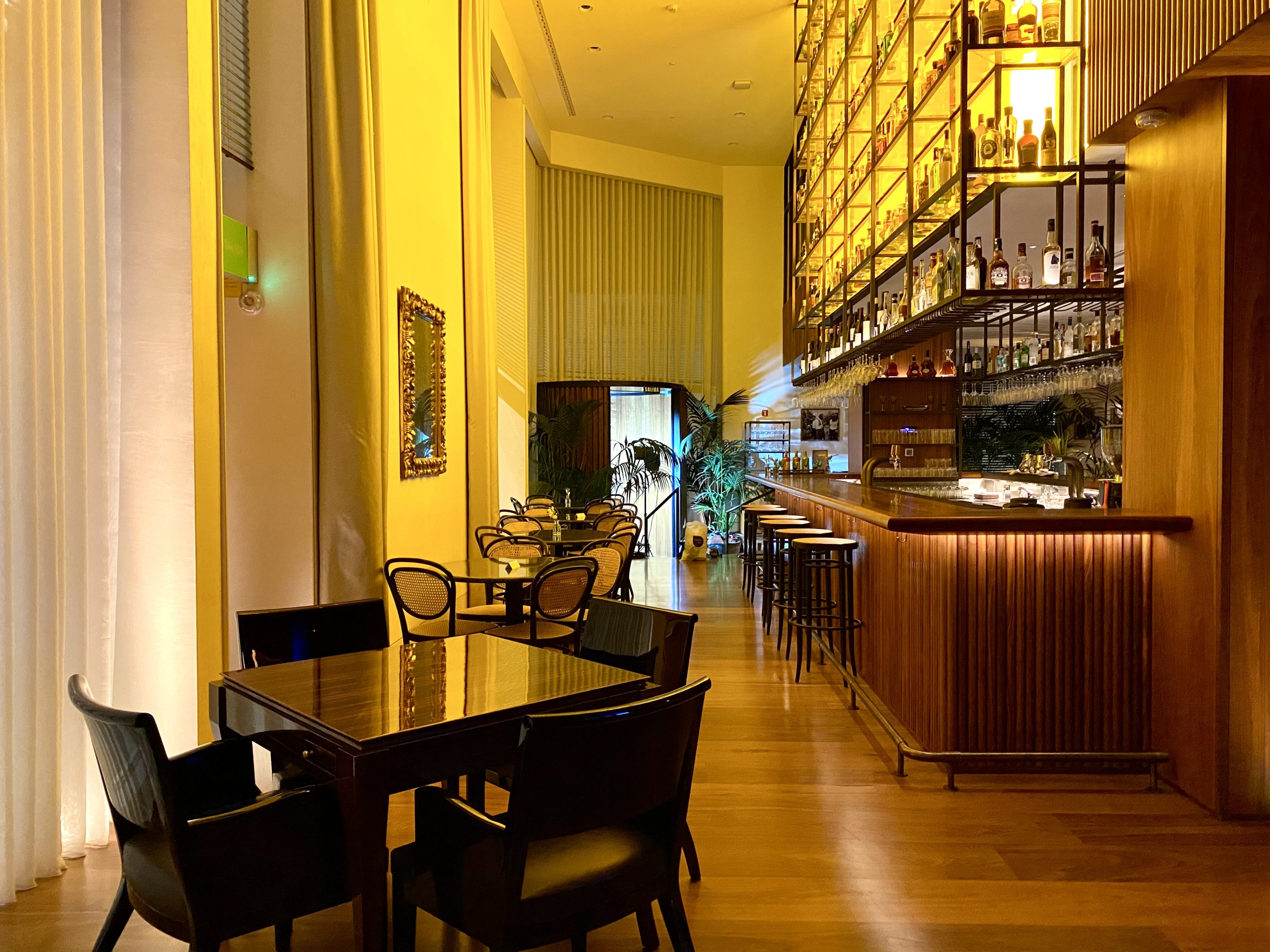 The Barcelona EDITION Bar Veraz