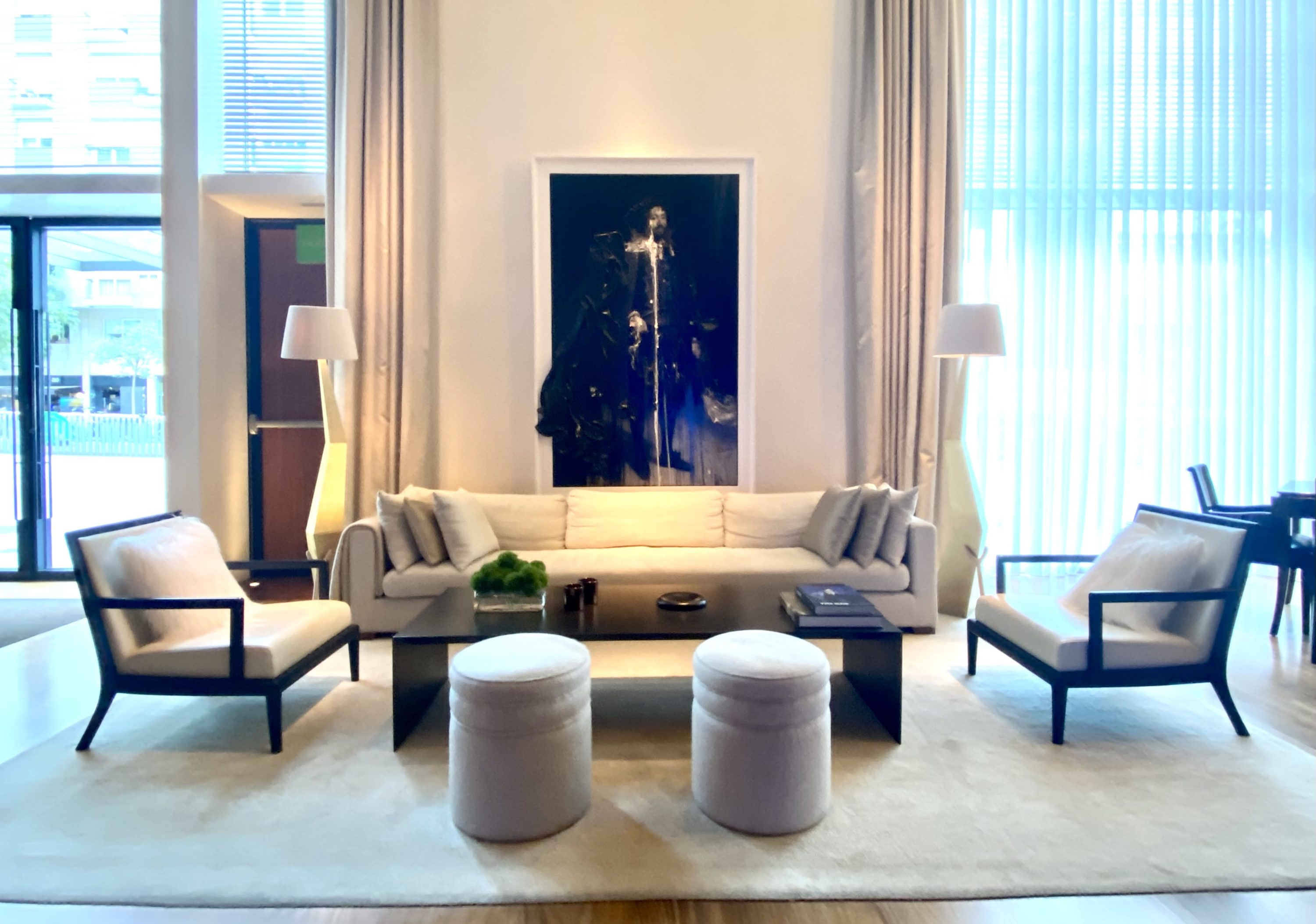 The Barcelona EDITION lobby
