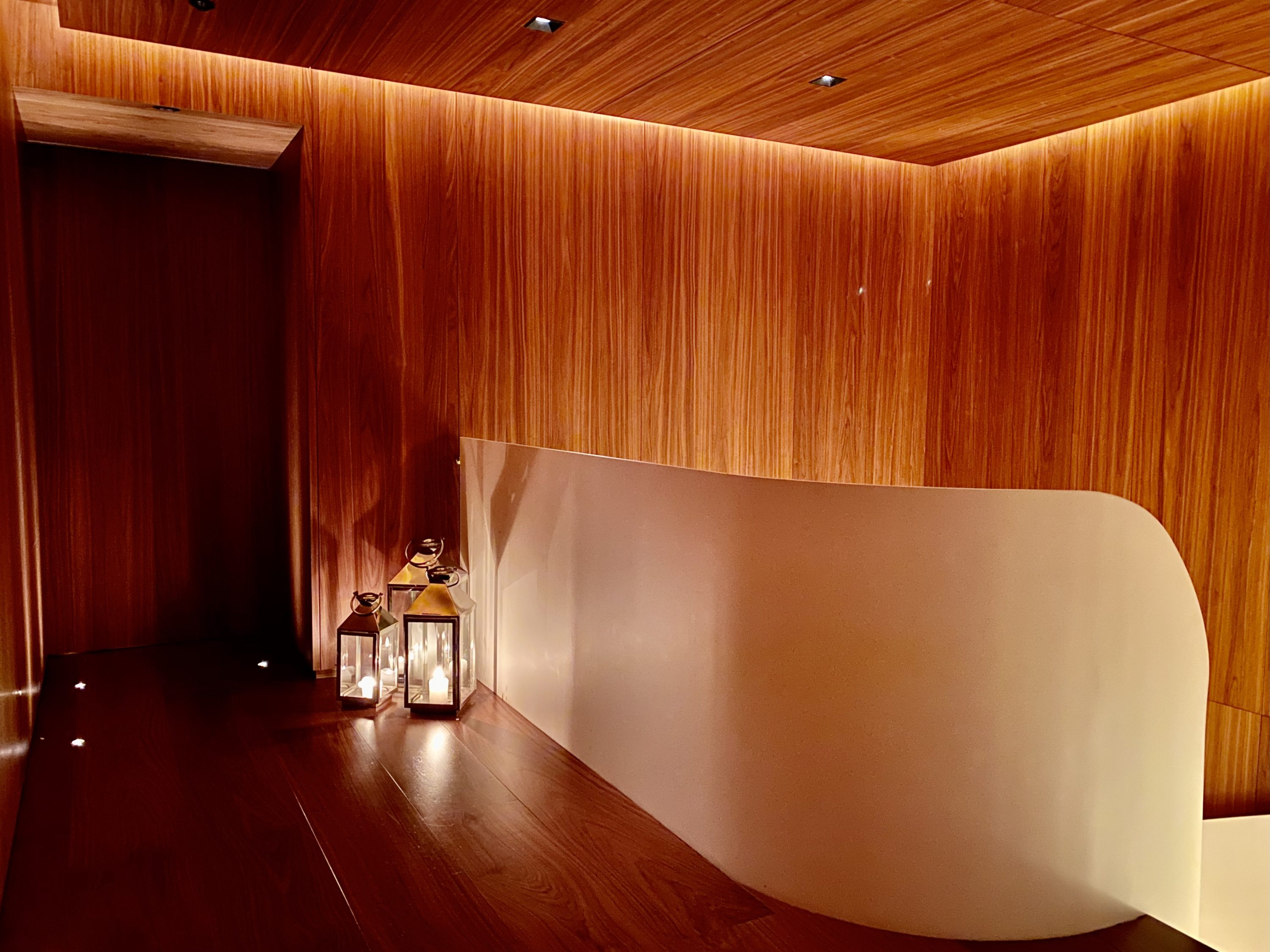 The Barcelona EDITION Punch Room