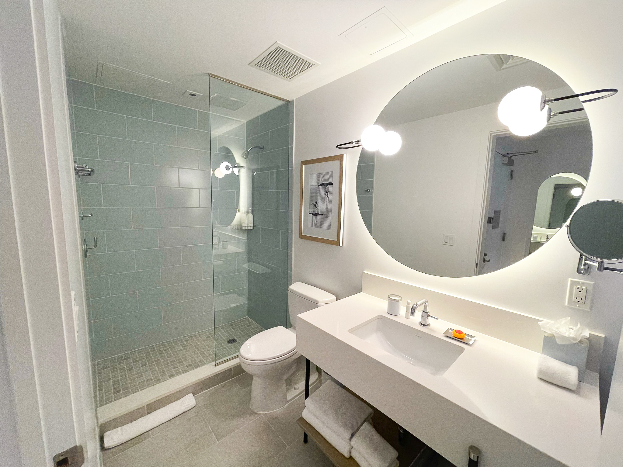 Kimpton Palomar South Beach bathroom