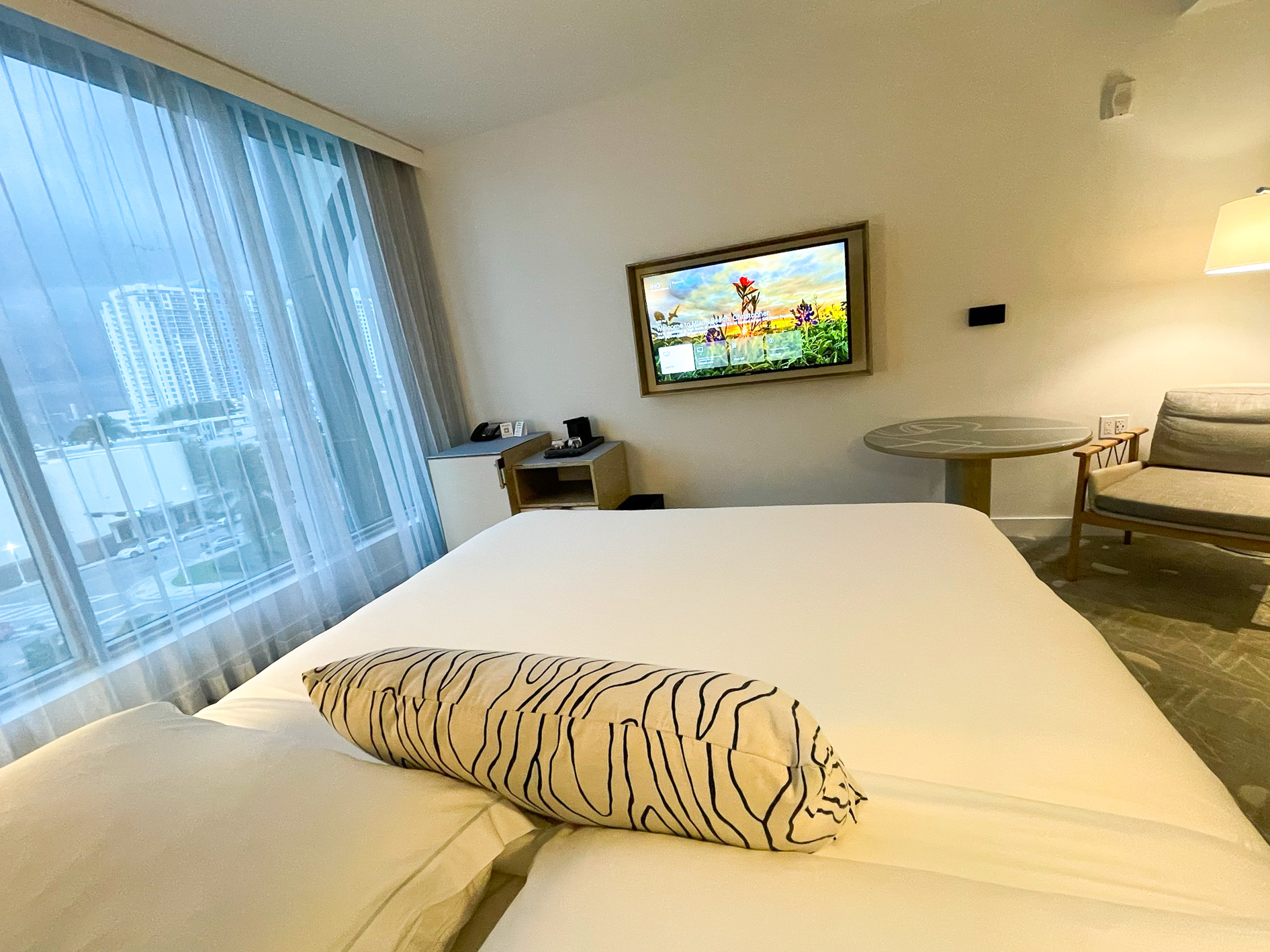Kimpton Palomar South Beach king bed and tv