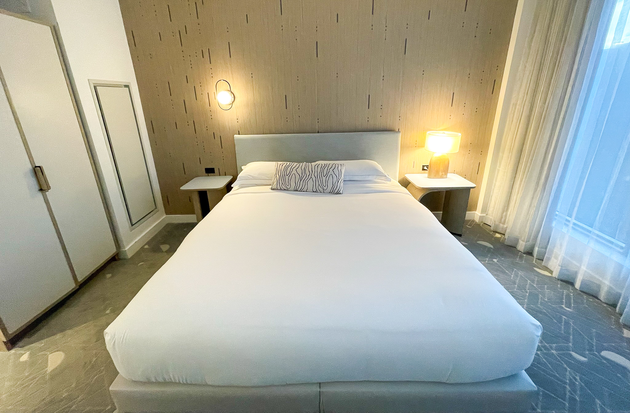 Kimpton Palomar South Beach king bed