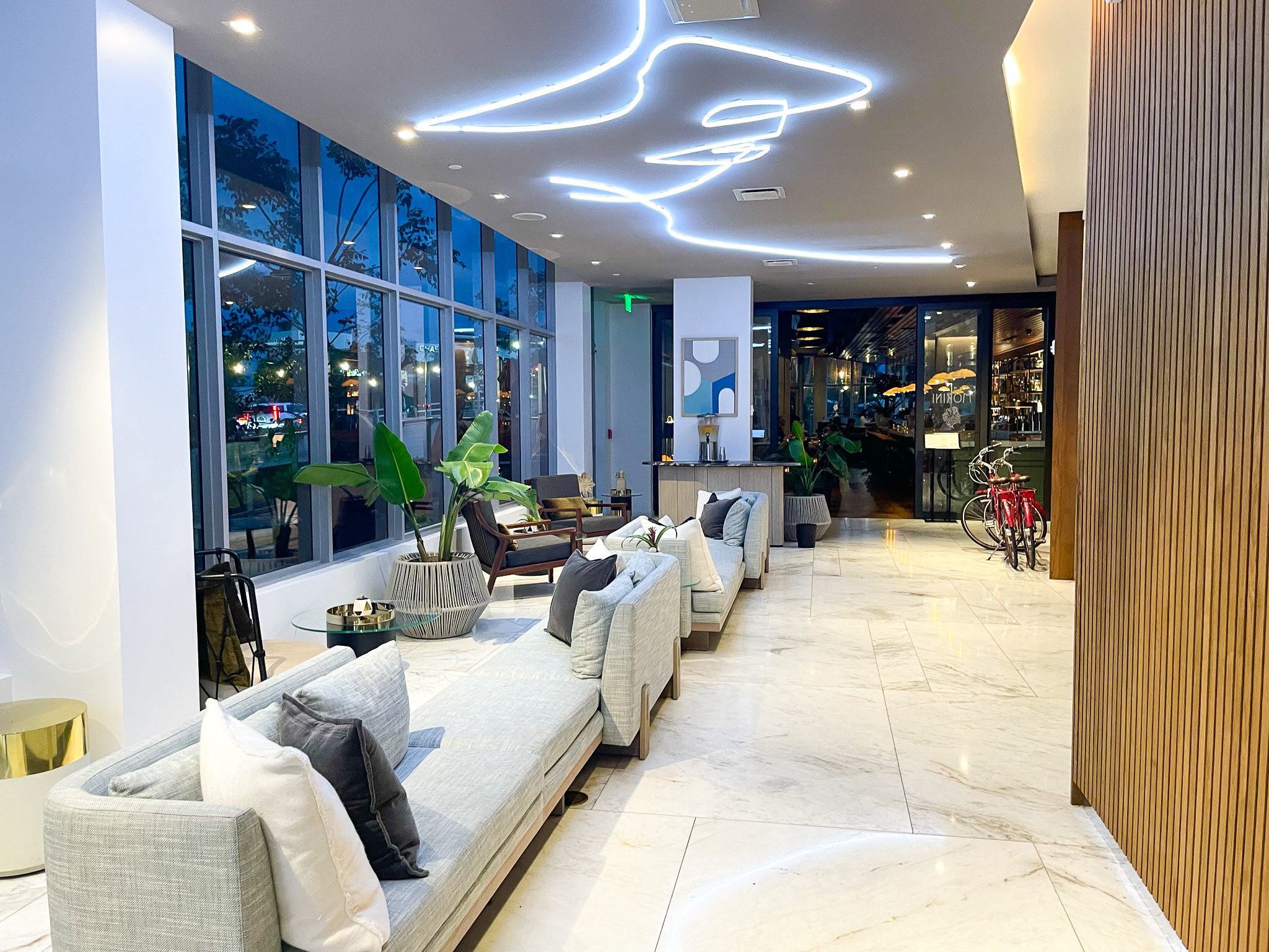 Kimpton Palomar South Beach lobby seating