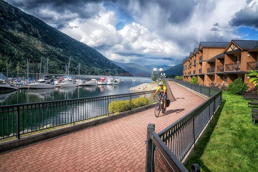 Prestige Lakeside Resort BW Premier Collection biking