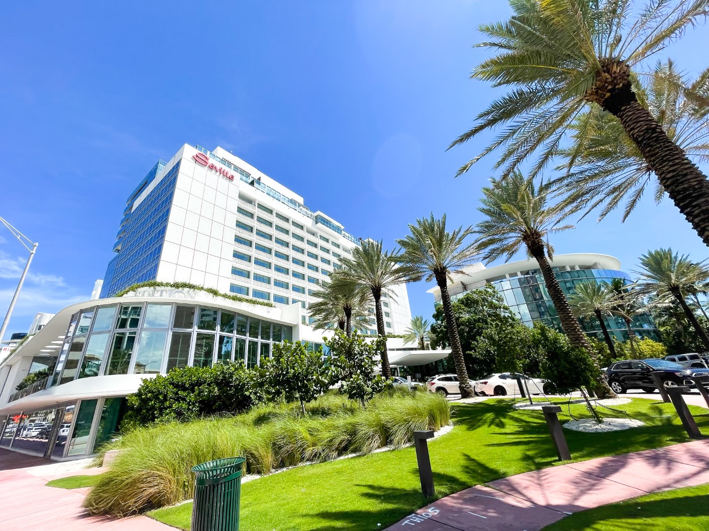 The Miami Beach EDITION facade 