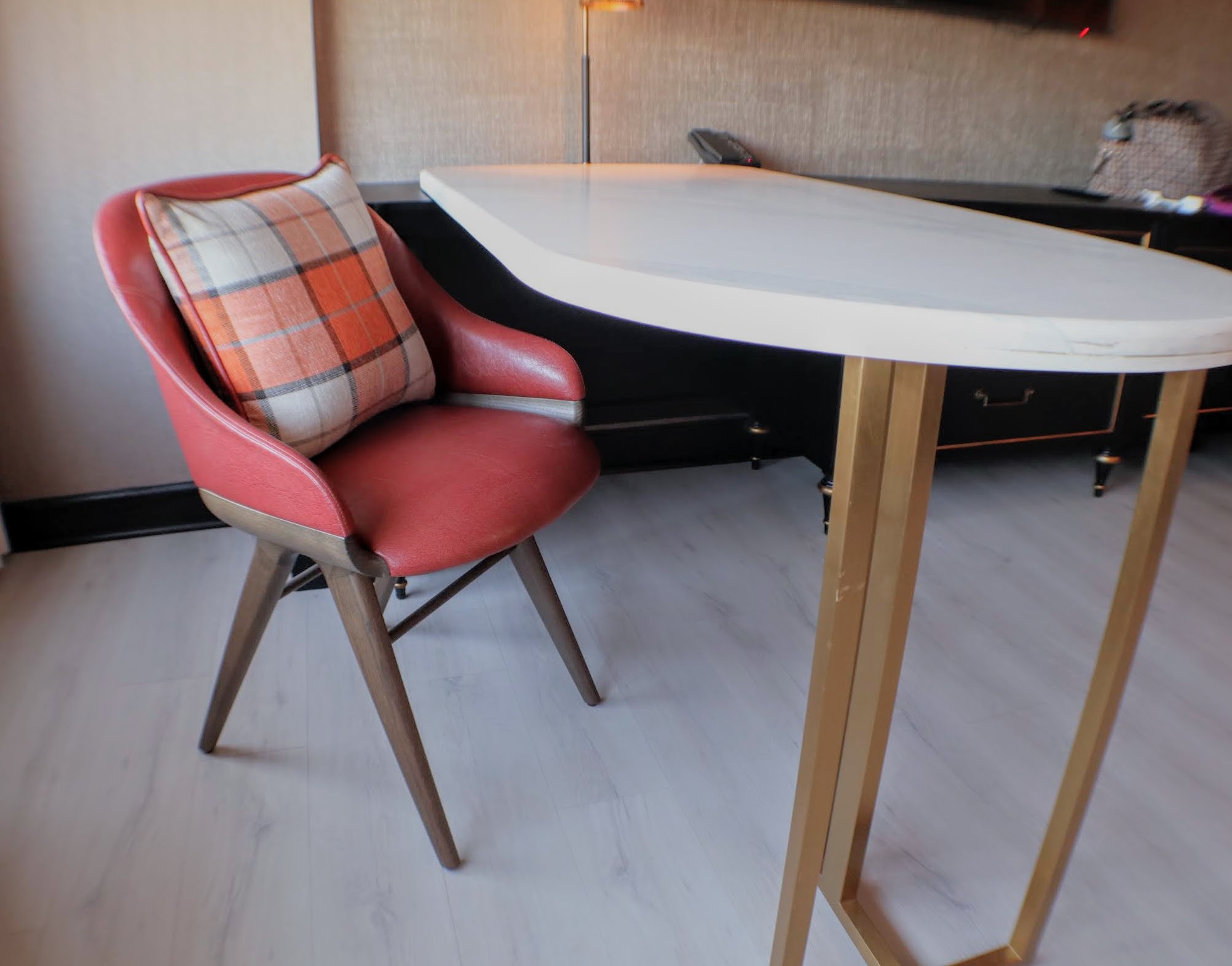 Desk in a Viceroy King room