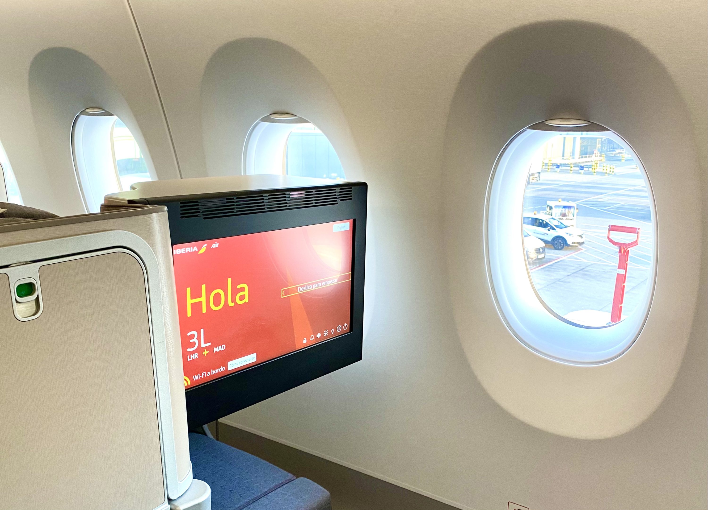 Iberia A350 business class seat 3L close up Iberia A350 business class seat 3L close up