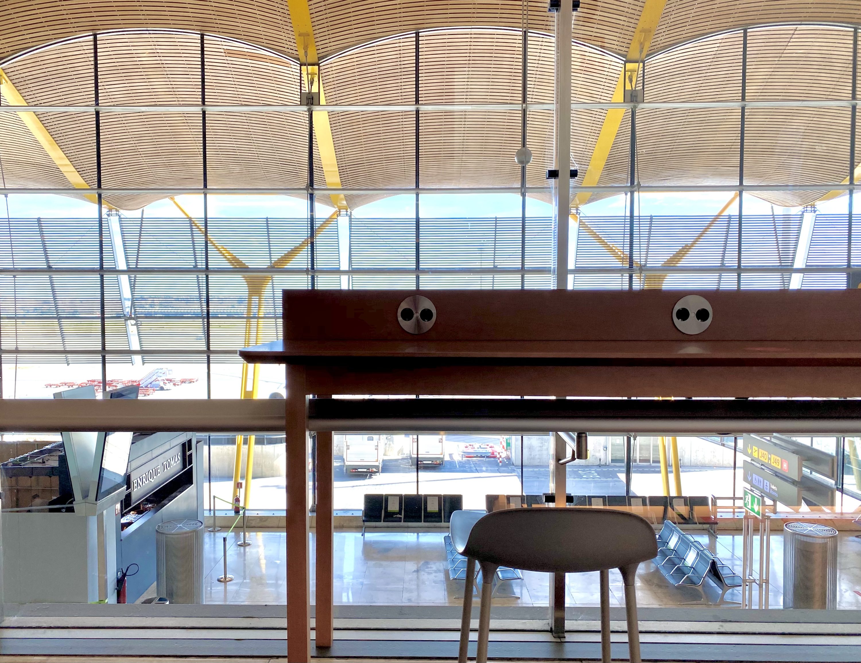 Iberia Sala VIP Dali Madrid high table with a view
