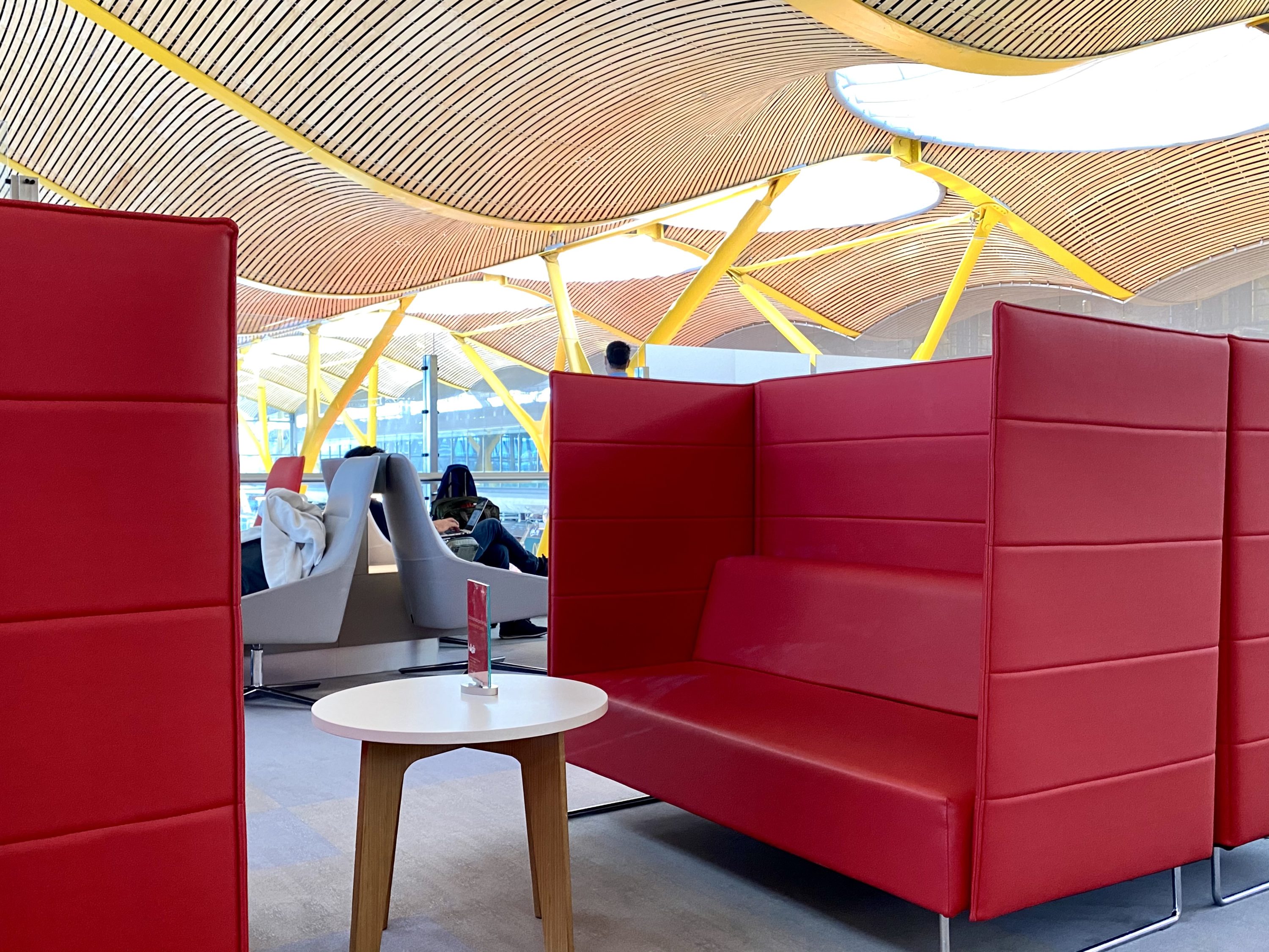 Iberia Sala VIP Dali Madrid privacy booths