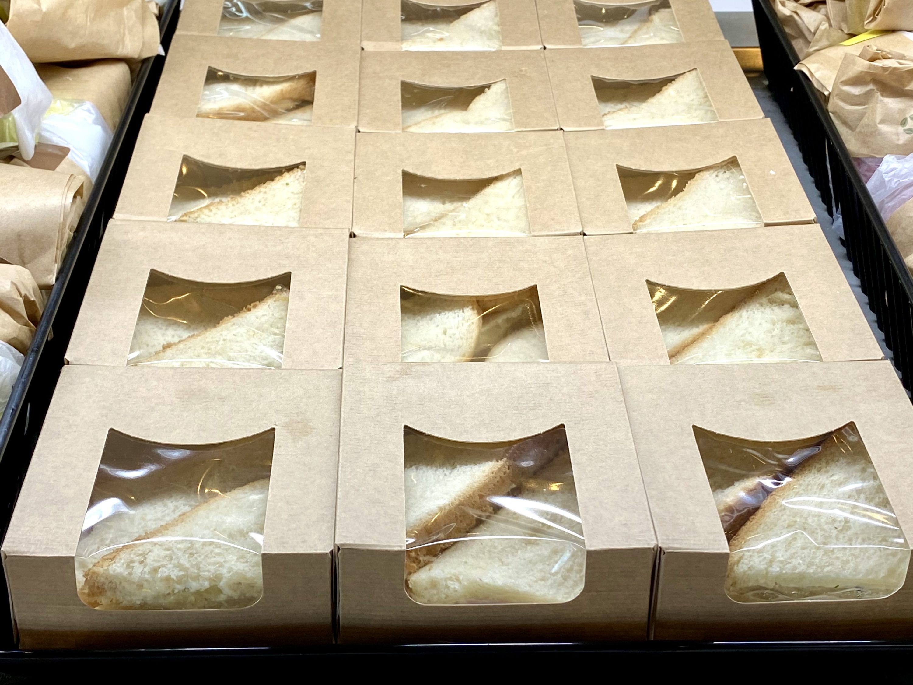 Iberia Sala VIP Dali Madrid sandwiches