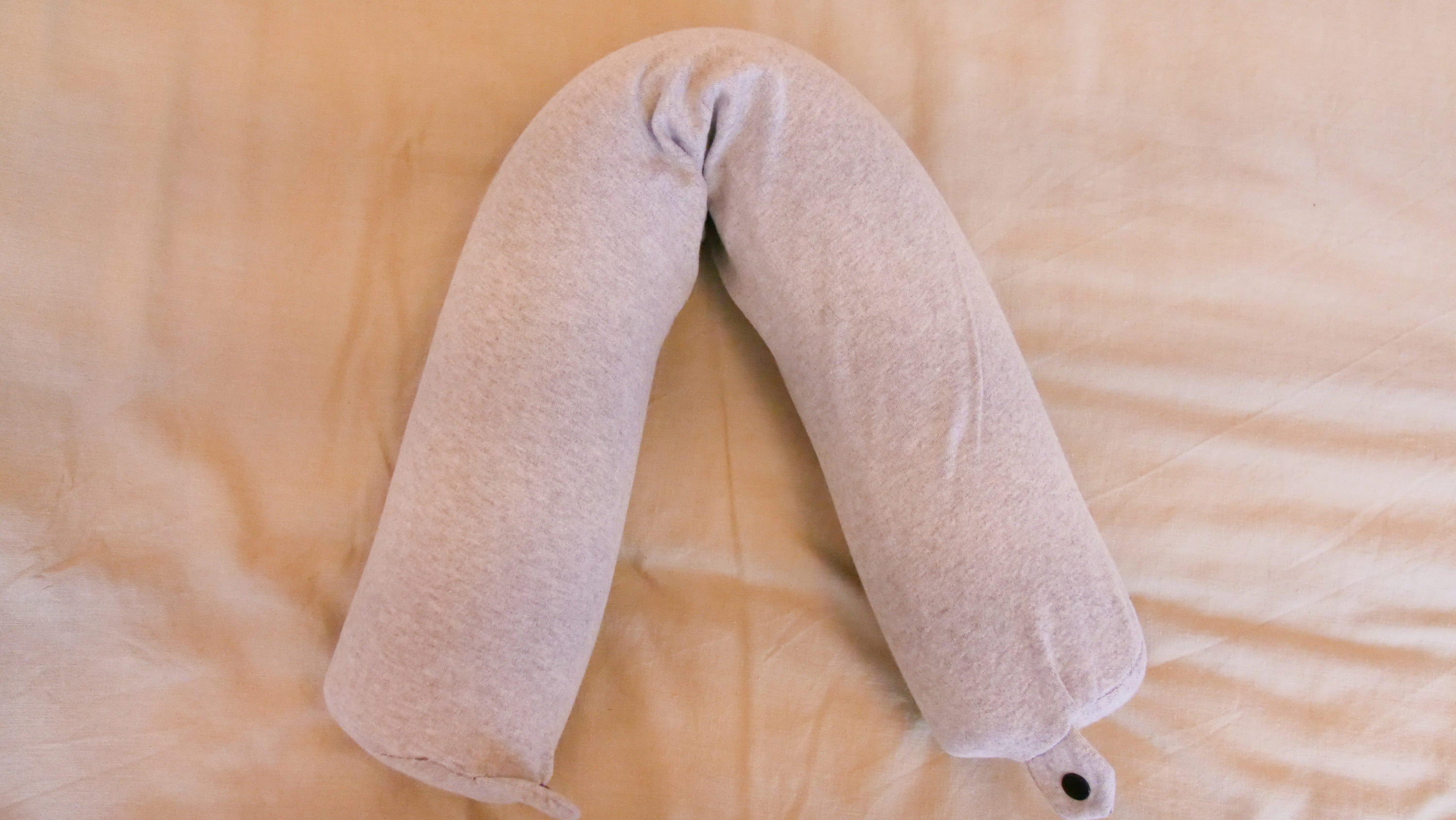 Molded neck pillow