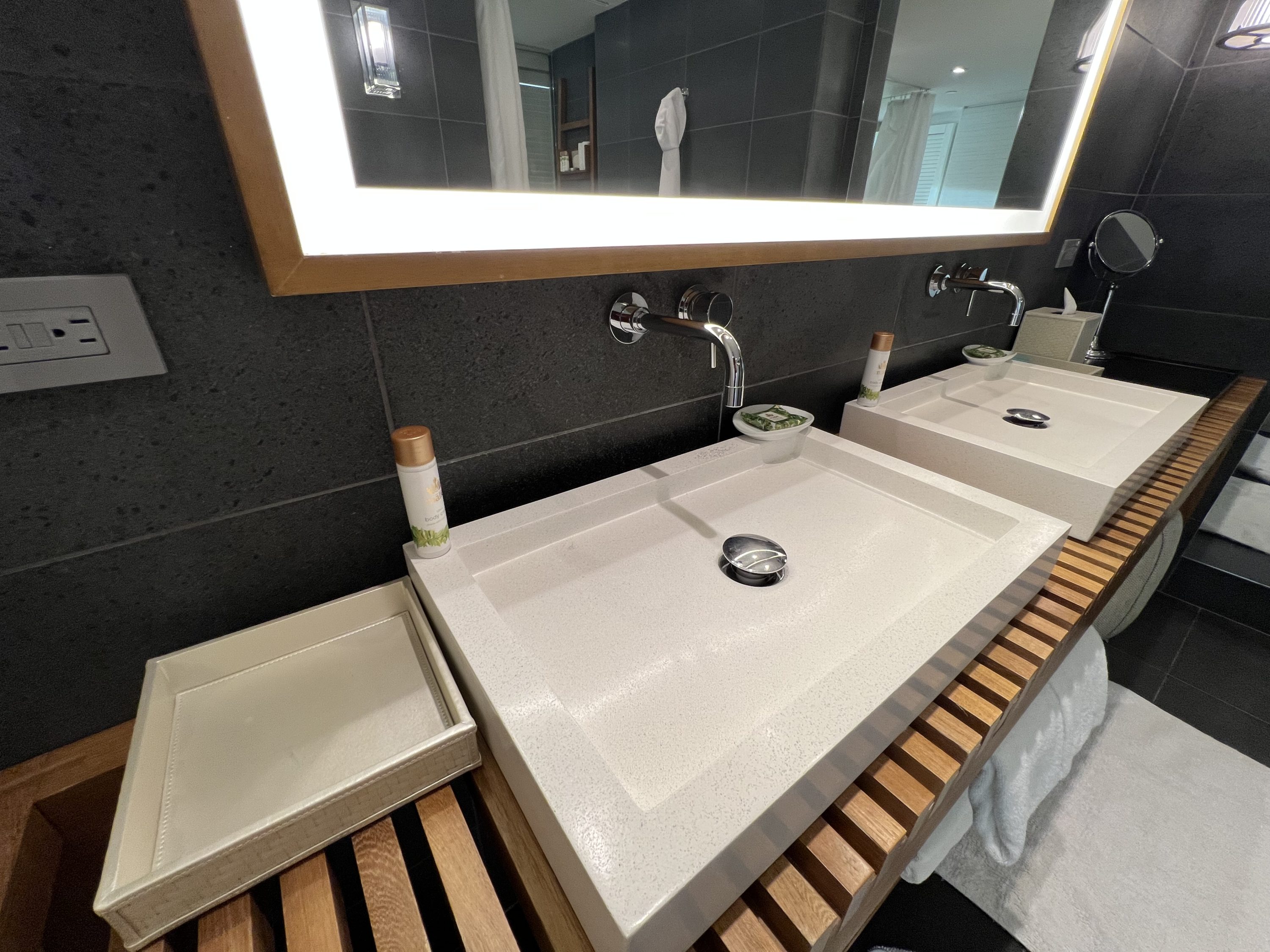 Andaz Maui Andaz Suite Sinks