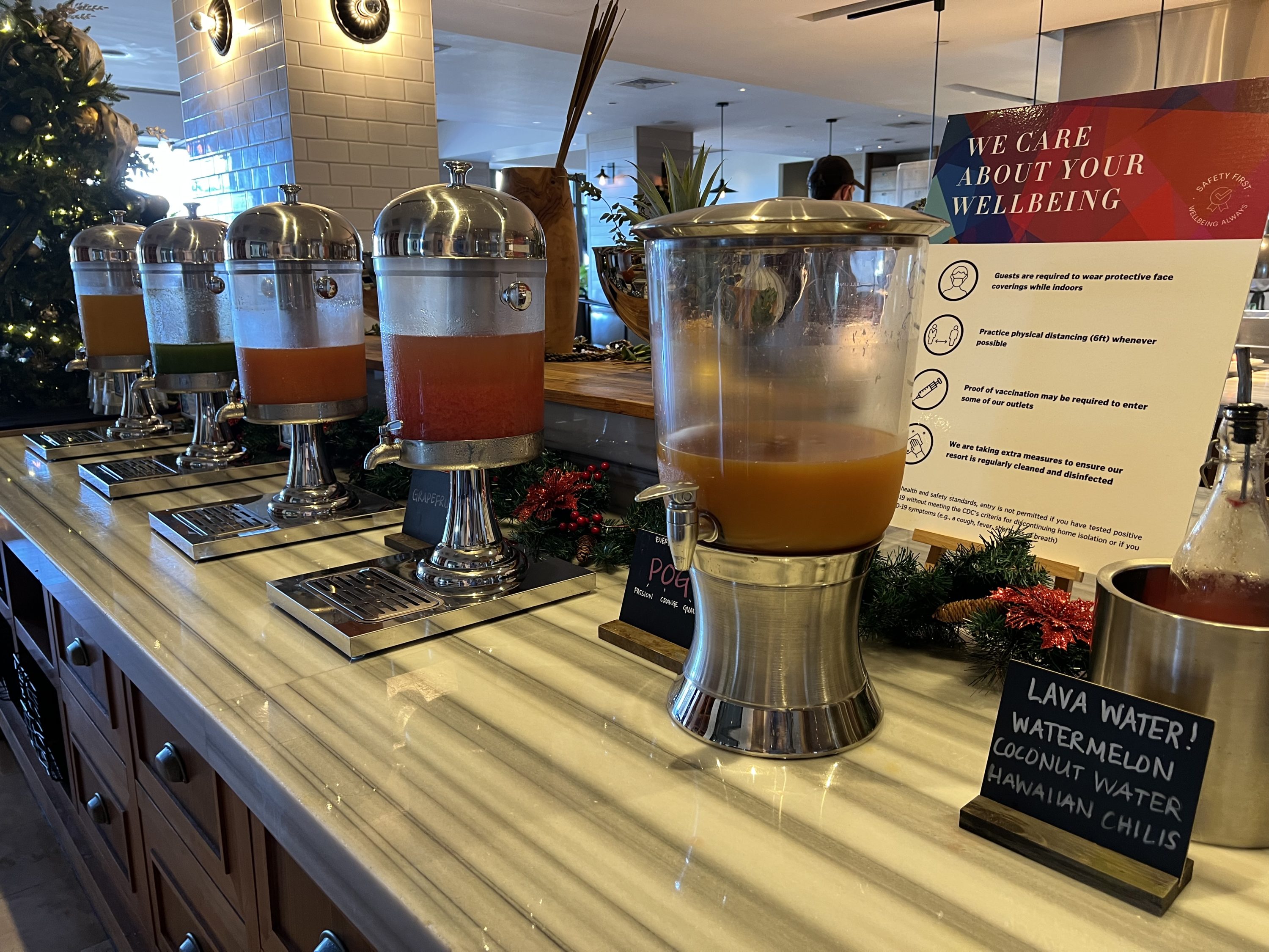 Andaz Maui Breakfast Juices