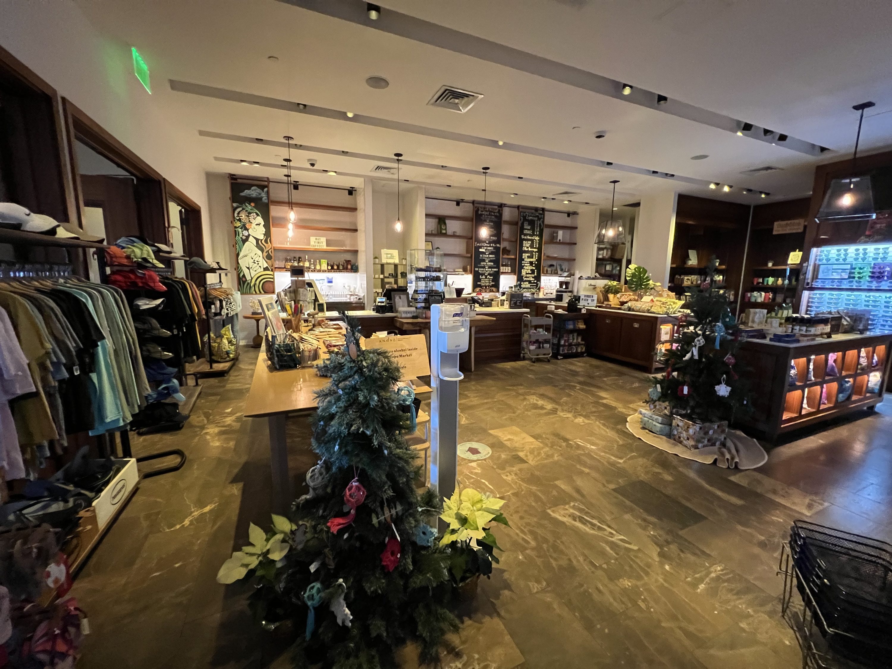 Andaz Maui Market Inside