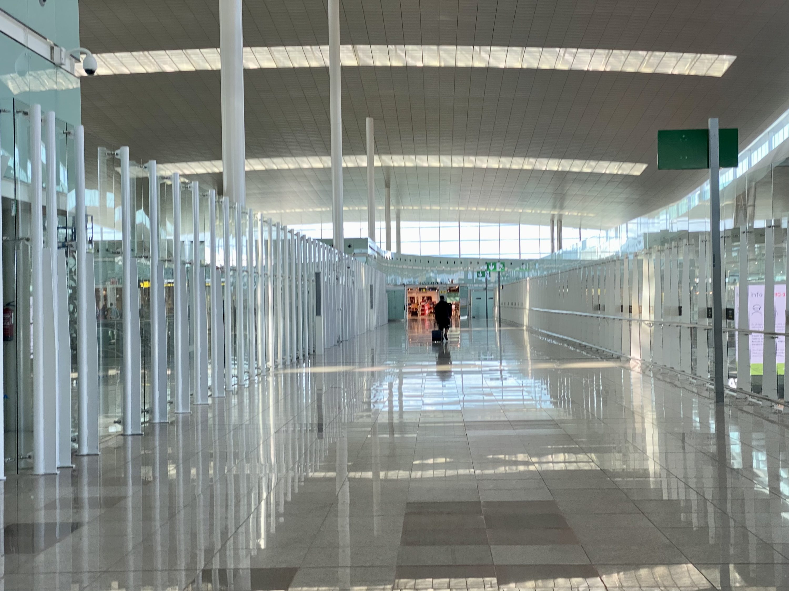 British Airways Club Europe A321neo empty corridor