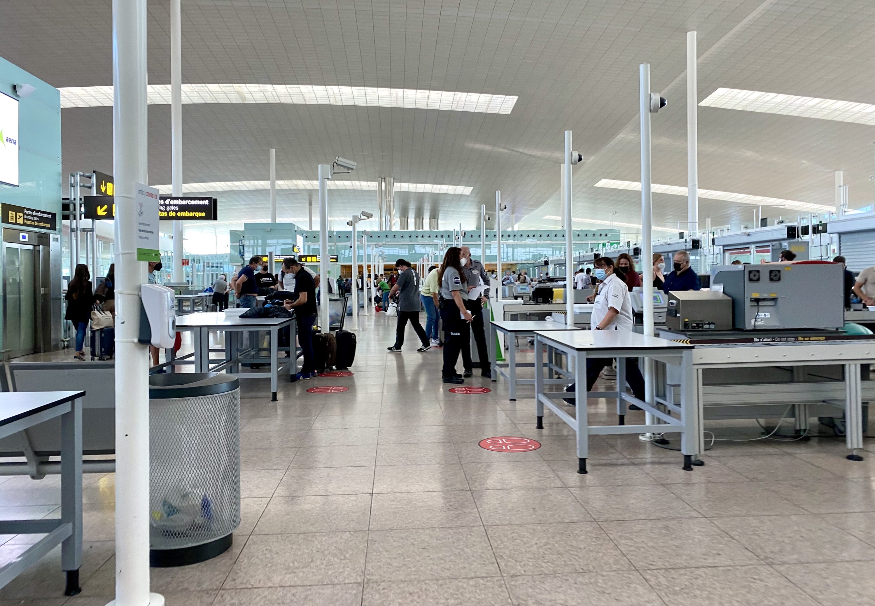 British Airways Club Europe A321neo post secuirty area