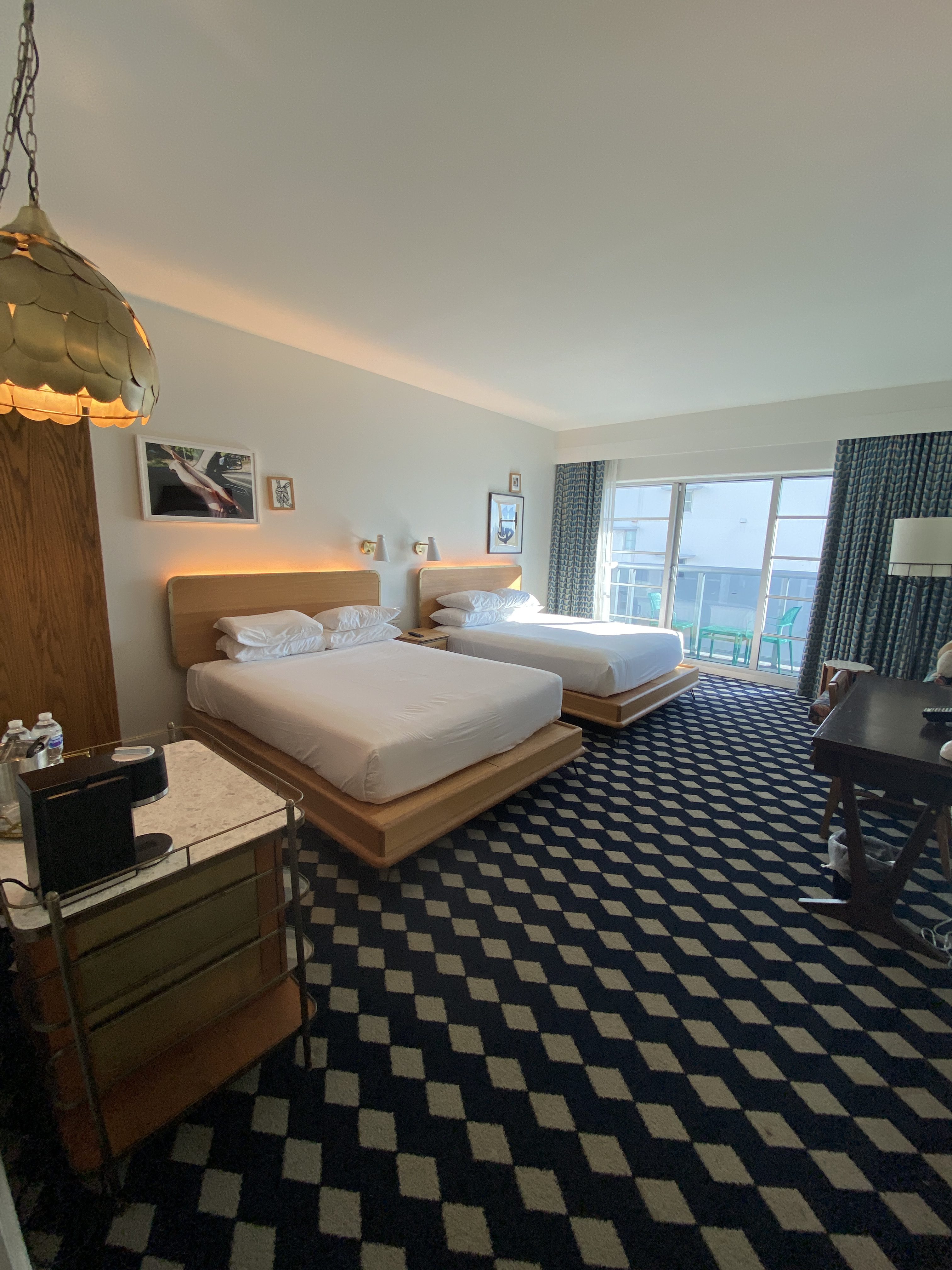 Confidante Room