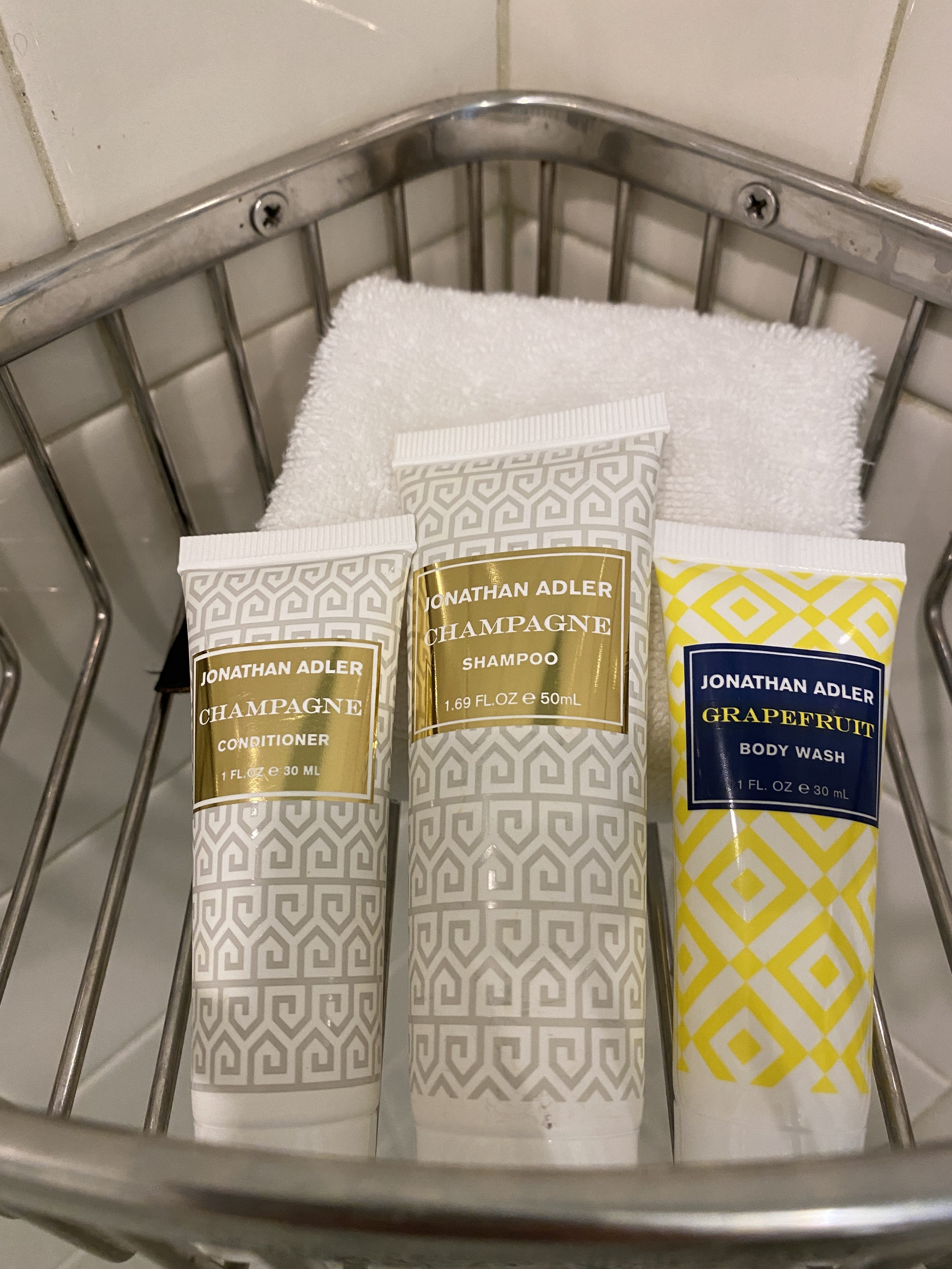 Confidante Toiletres