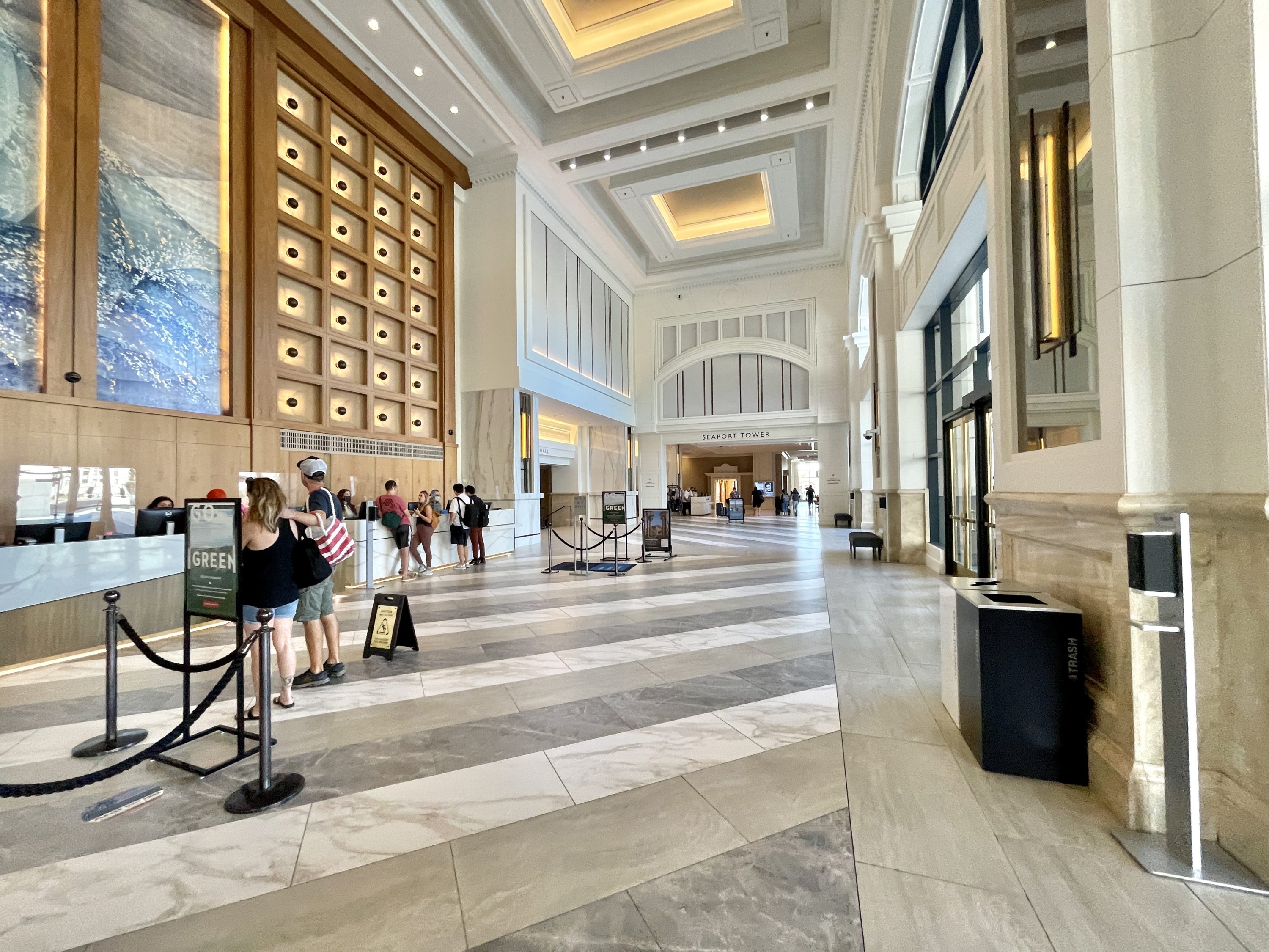 Manchester Grand Hyatt San Diego Lobby