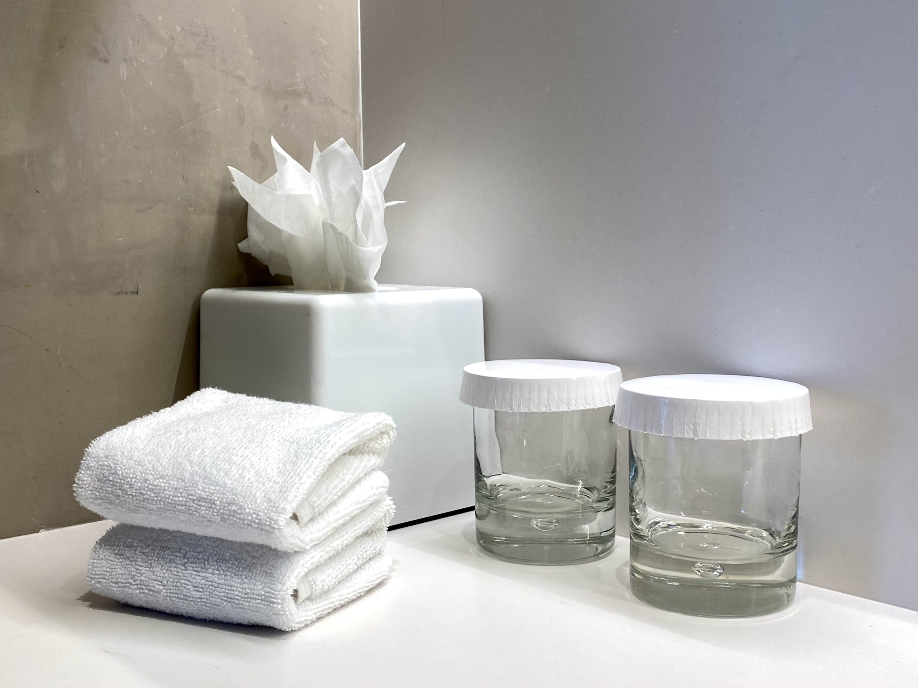 Alexandra Hotel Barcelona Curio Collection by Hilton bathroom details